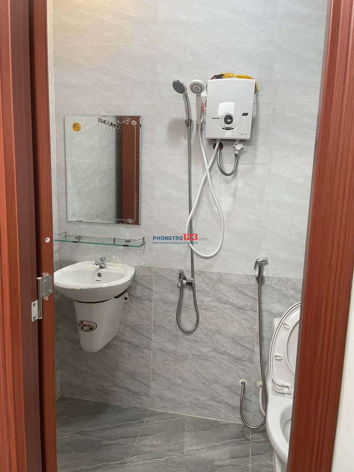 TRỐNG SẴN 2 CĂN HỘ 1PN TÁCH BẾP ĐẦY ĐỦ NỘI THẤT BAN CÔNG NGAY TẠI ETOWN CỘNG HOÀ GIÁ CHỈ TỪ 6TR1