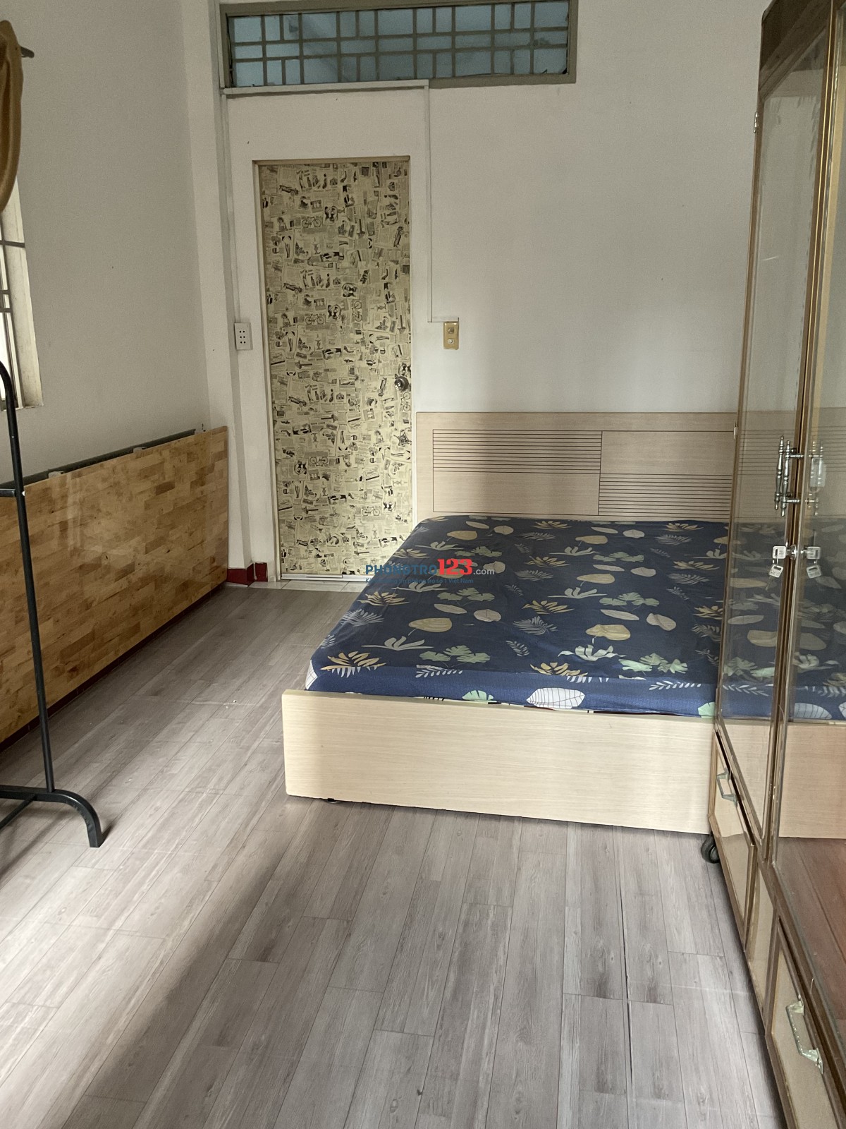 Phòng trọ CMT8 Q3 - 3tr5/người, free wifi + nước, toilet riêng