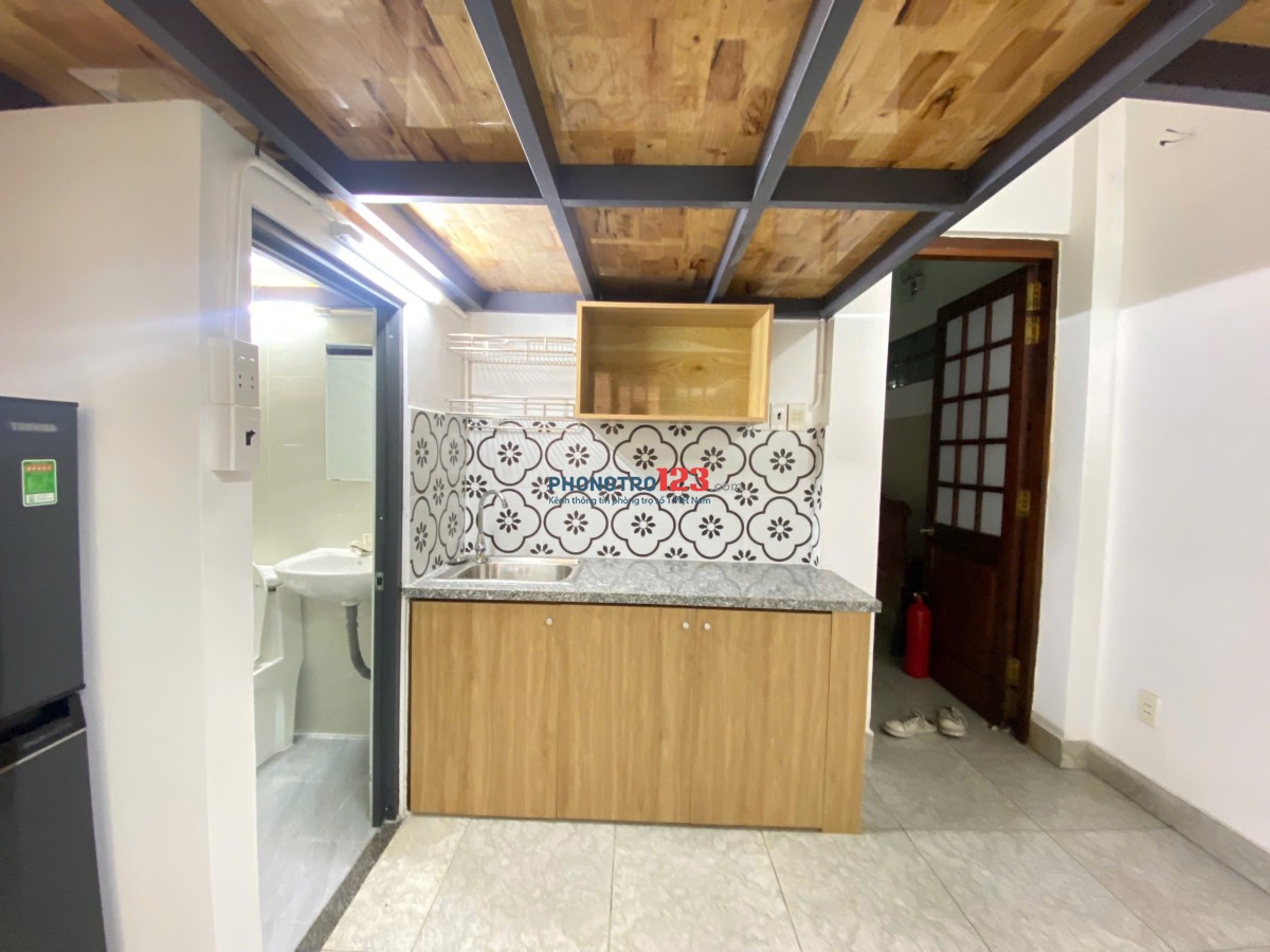 CHO THUÊ PHÒNG CÓ GÁC GẦN CỔNG SAU ETOWN CỘNG HOÀ KHU K300