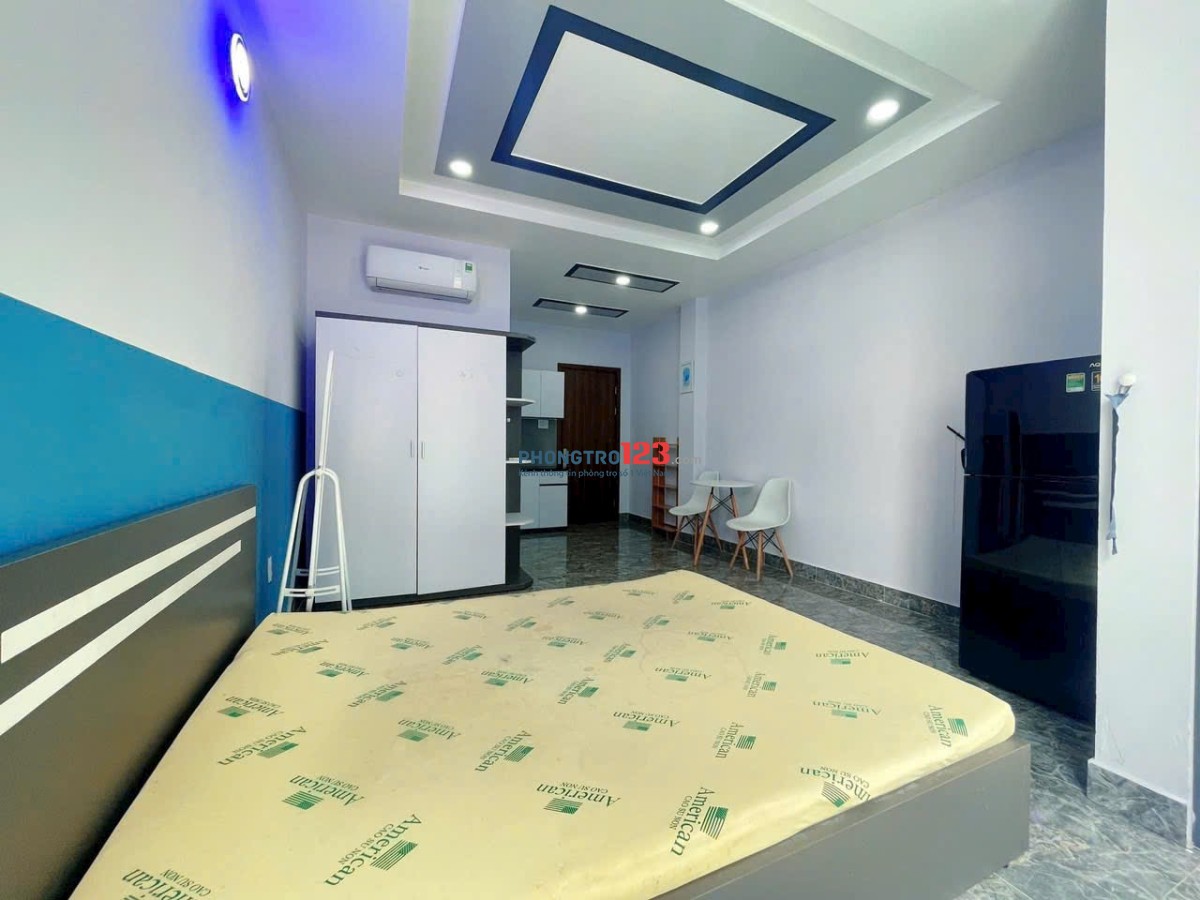 Cho thuê dạng Studio bancol trung tâm quận Phú Nhuận