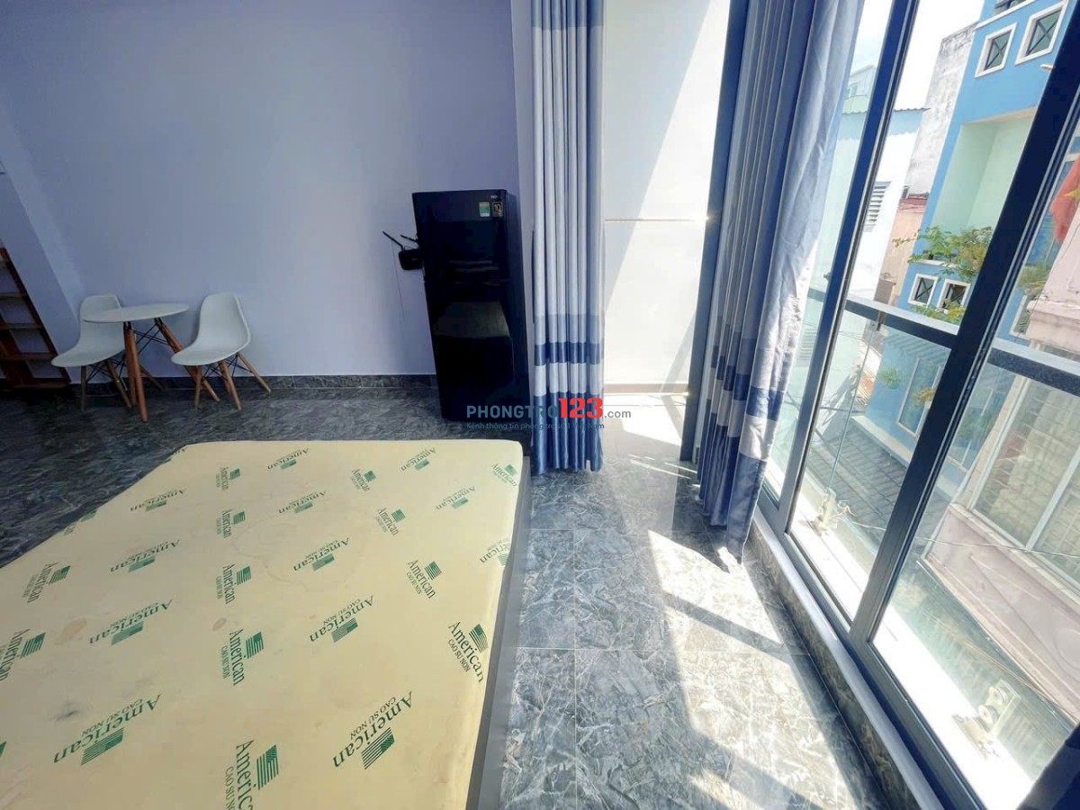 Cho thuê dạng Studio bancol trung tâm quận Phú Nhuận