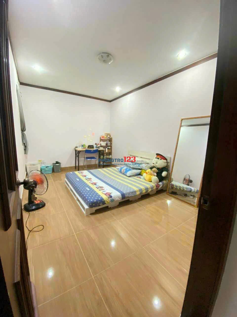 [GẤP] - NHƯỢNG 1 PHÒNG NGỦ TRONG CHUNG CƯ 3PN - ĐẦU THÁNG 6 TRỐNG GIÁ CHỈ: 3tr9 FULL NỘI THẤT