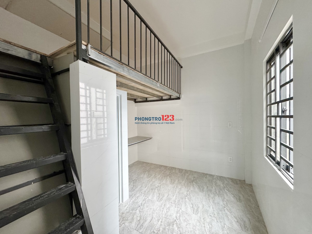 Phòng Trọ Mới Xây 100% _ Ngay chợ Tân Hương _ Ngay AEON Tân Phú