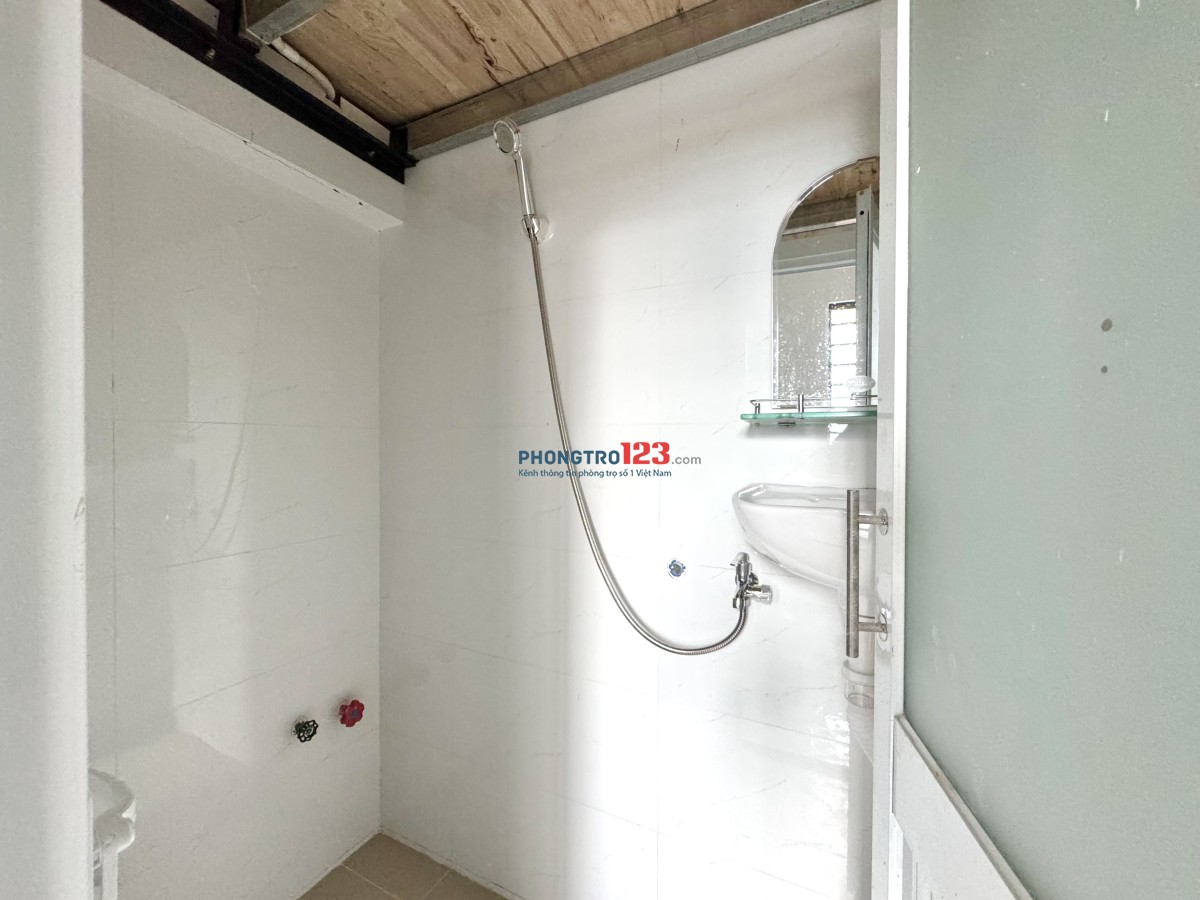 Phòng Trọ Mới Xây 100% _ Ngay chợ Tân Hương _ Ngay AEON Tân Phú