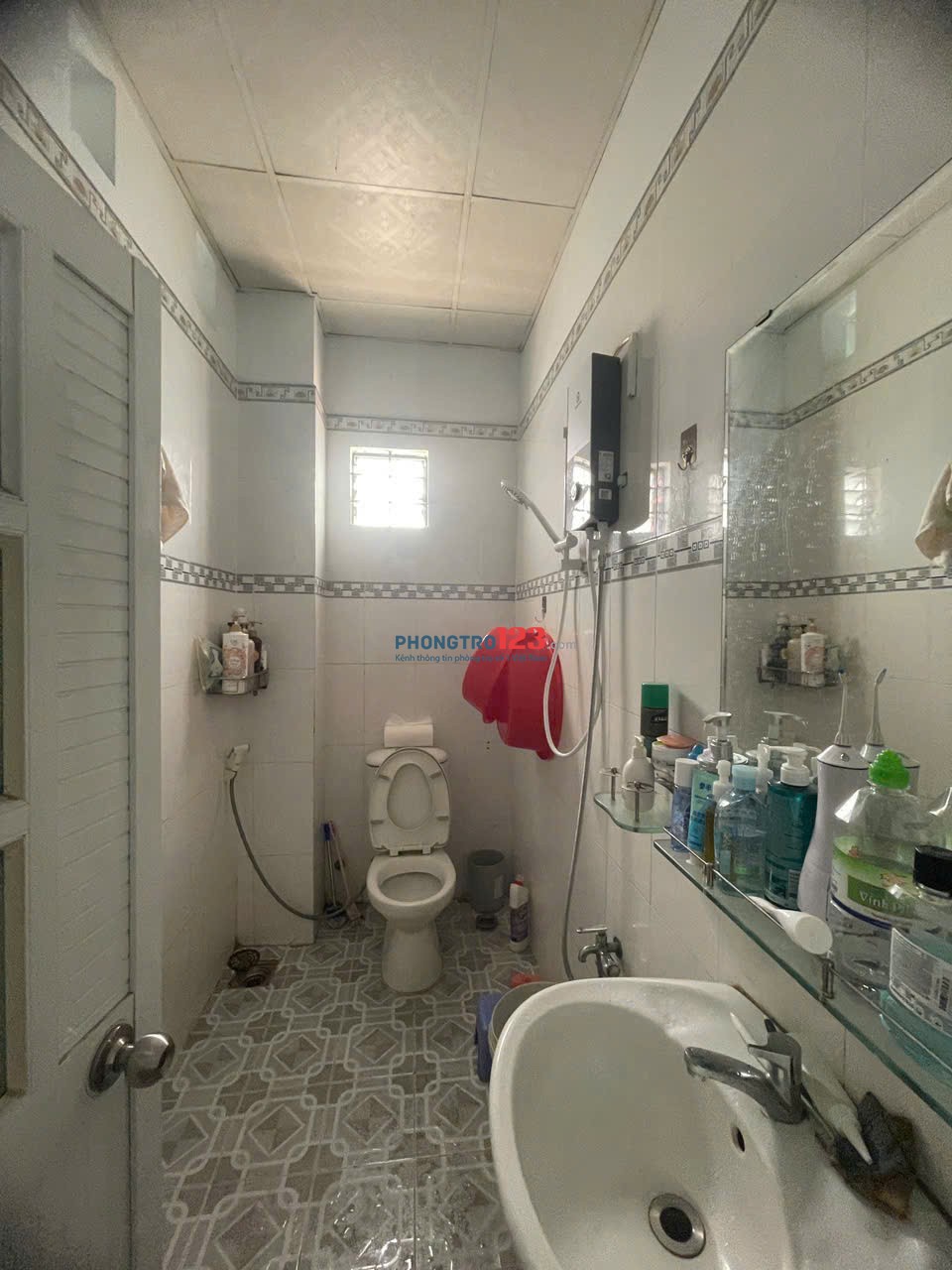Cho thuê Phòng Tám Danh - Tạ Quang Bửu Q8. (28m2) gần chợ, ô tô đỗ cửa