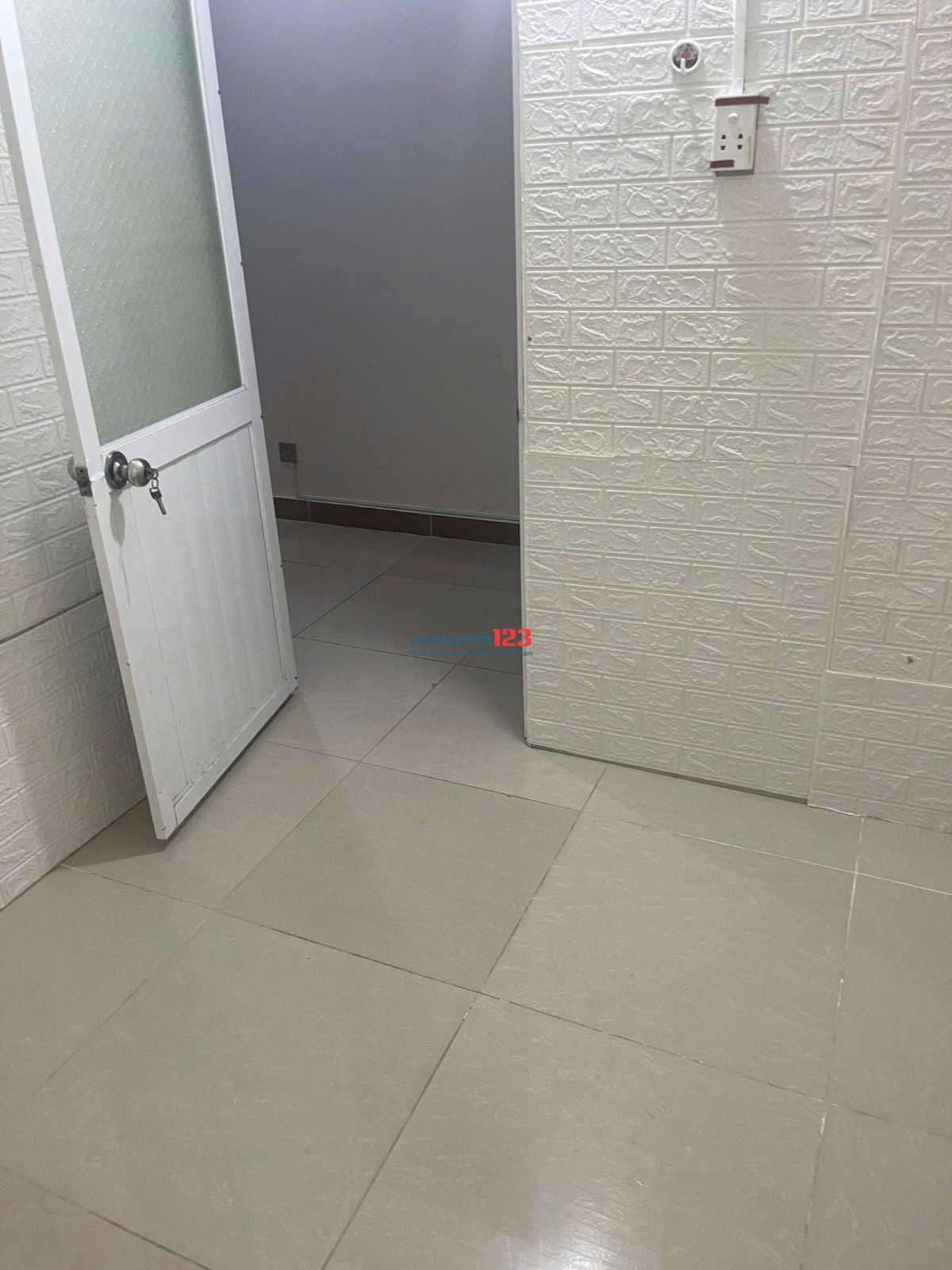 CHÍNH CHỦ CHO THUÊ PHÒNG TRONG CH CC ĐỨC KHẢI Q7