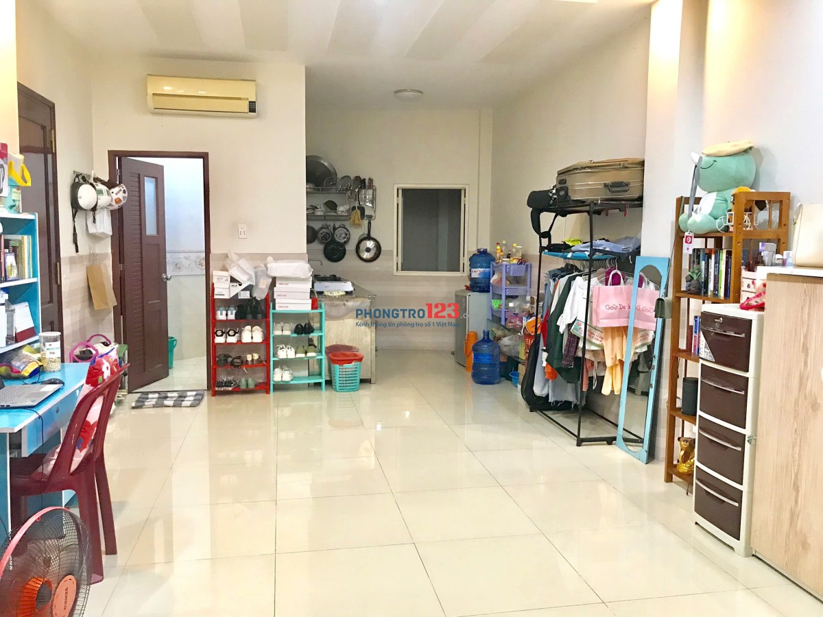 CẦN TÌM 2 BẠN NỮ Ở GHÉP TẠI XÓM CHIẾU - QUẬN 4