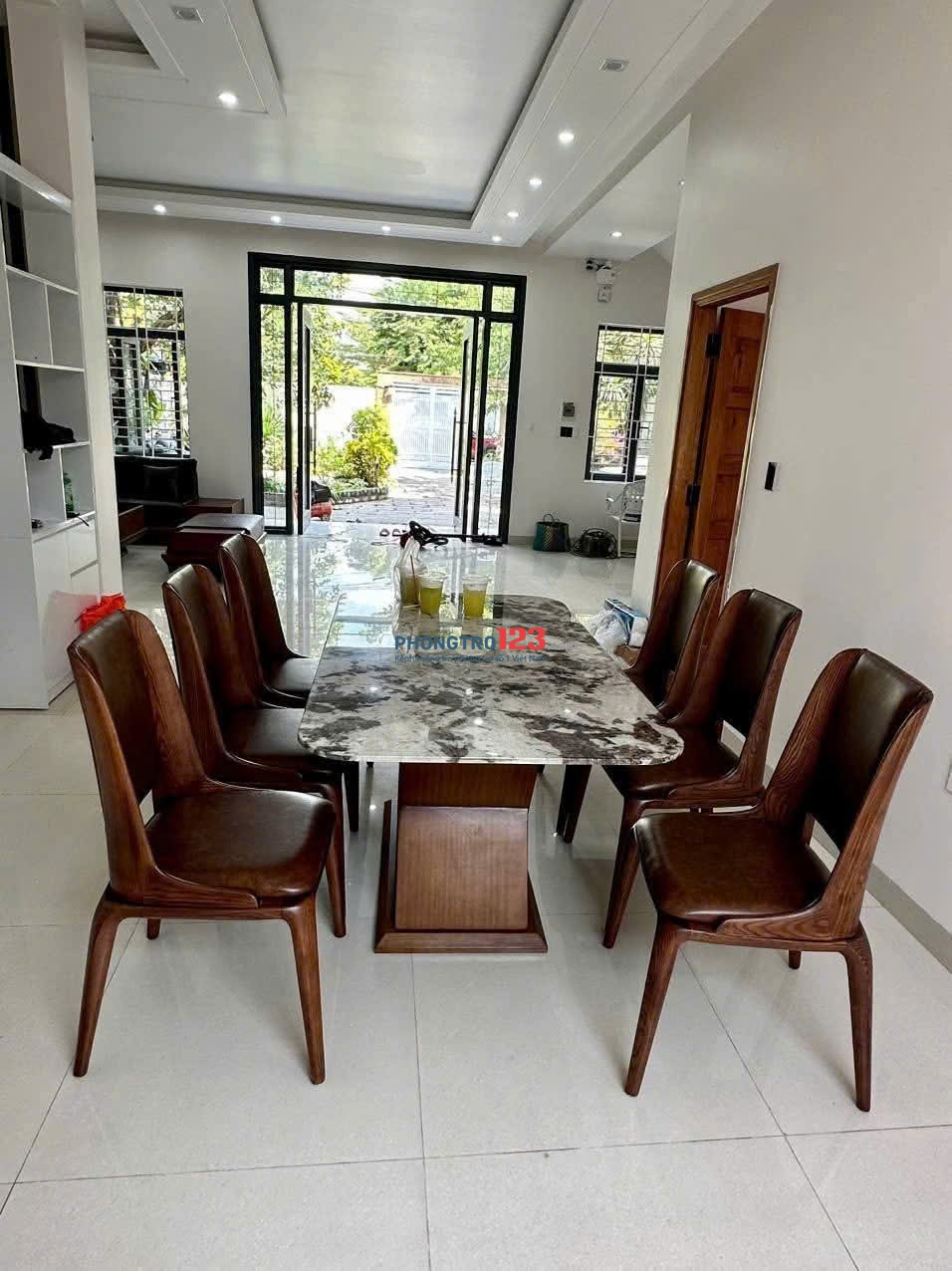 CHO THUÊ BIỆT THỰ 3 Tầng - SÂN VƯỜN KHU HÒA XUÂN GẦN MAI CHÍ THỌ - ĐÀ NẴNG