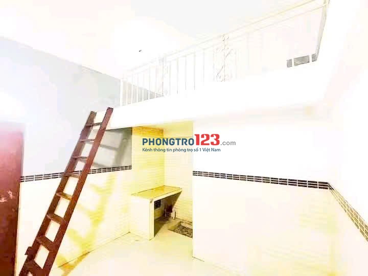 Phòng Trọ Cao Cấp Gác Đúc Gần Chợ Dĩ An