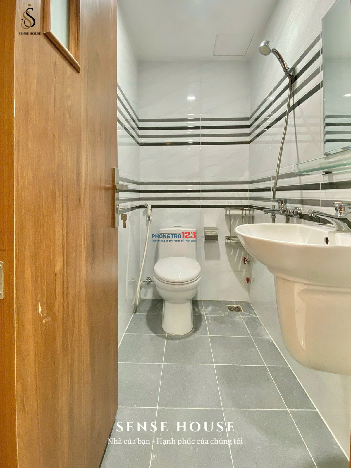  Căn Hộ Full Nội Thất Gỗ – Máy Lạnh – Bếp – WC Riêng