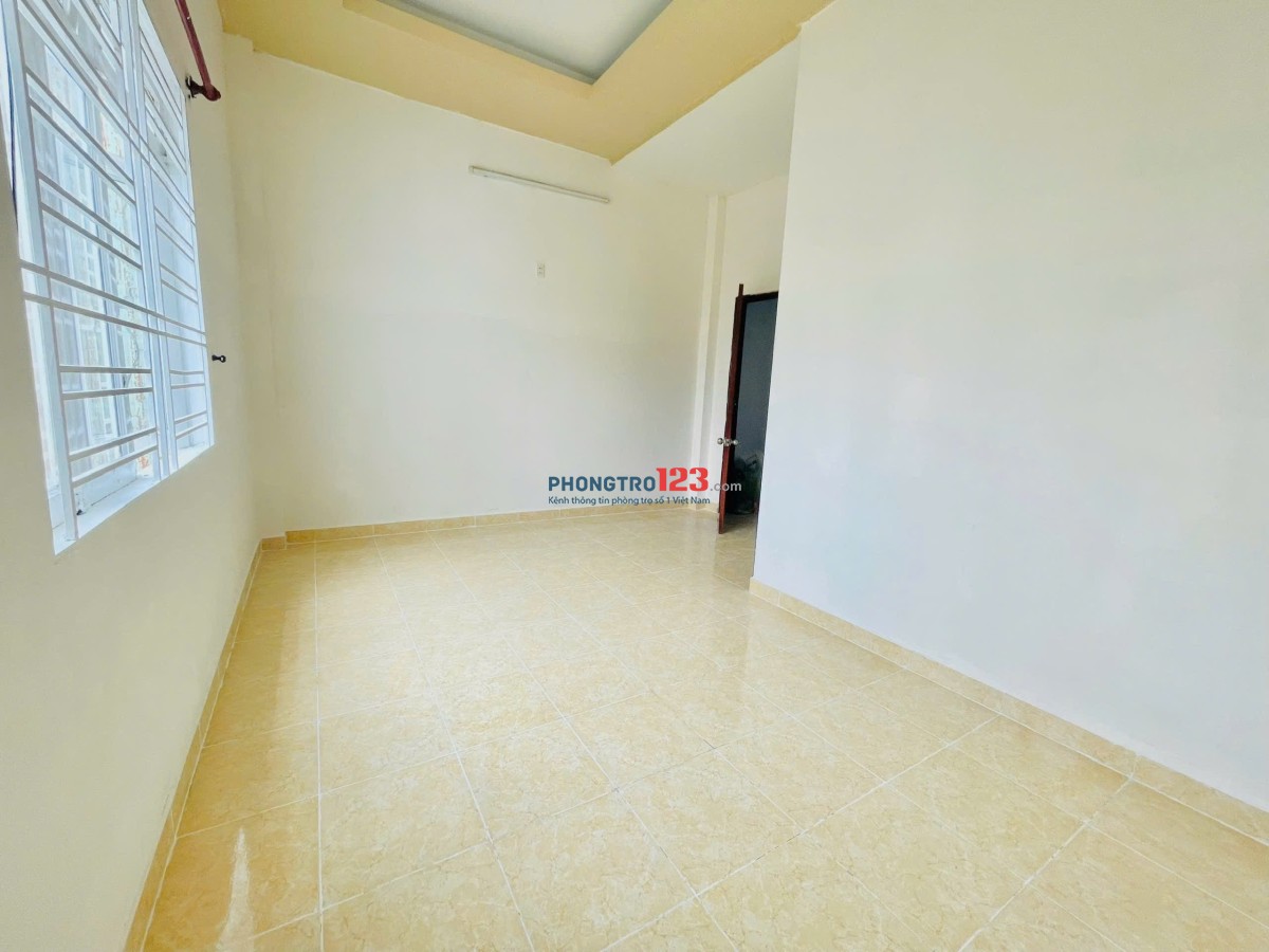 Phòng thoáng mát P. Tân Chánh Hiệp, Quận 12 - Giá 2tr9