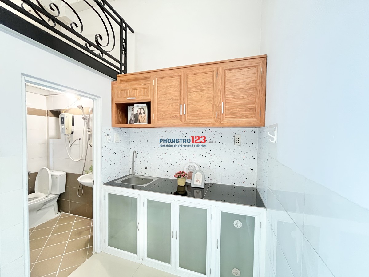 DUPLEX cửa sổ lớn full nội thất 5tr3 Nguyễn Thị Thập, Quận 7