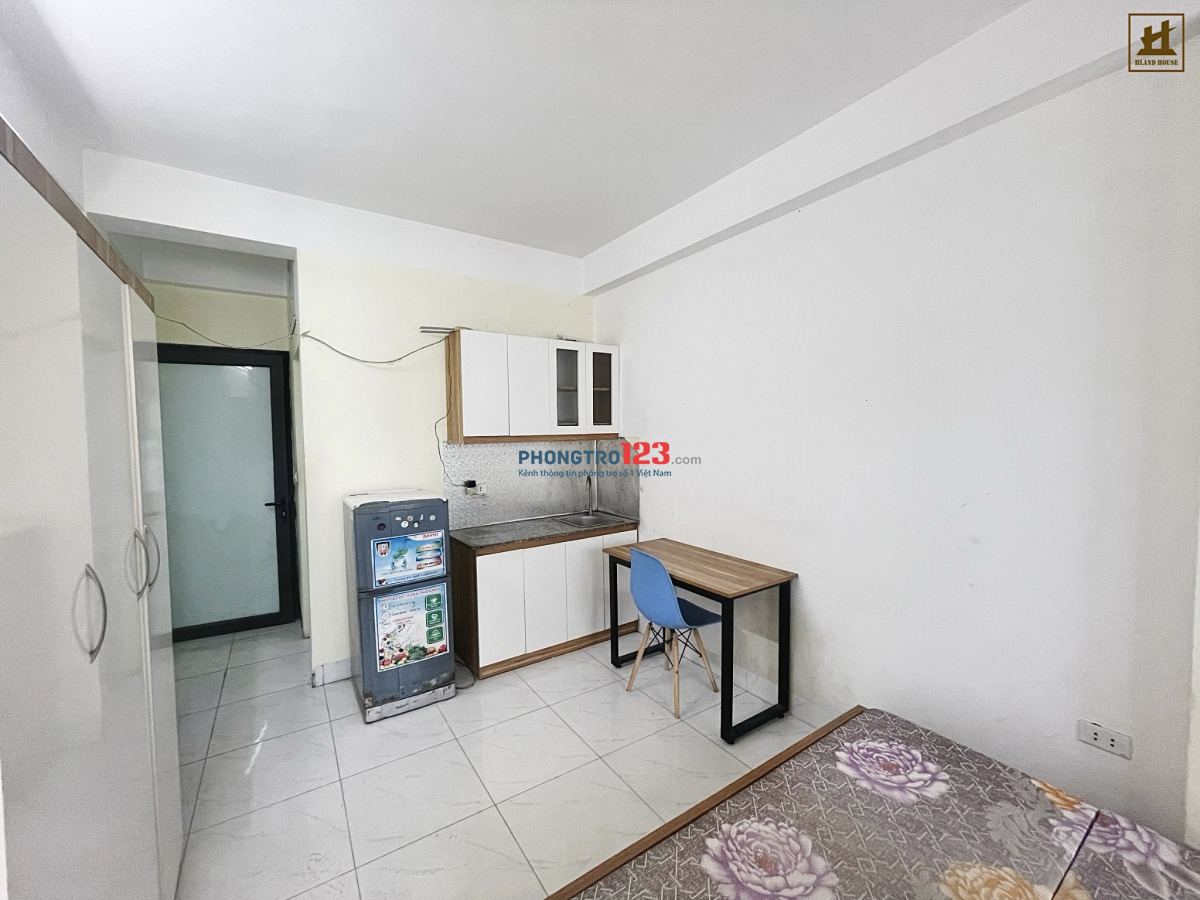 24 CHỢ MỖ LAO - STUDIO FULL NỘI THẤT - GẦN PTIT OTO ĐỖ CỬA, NGÕ THOÁNG