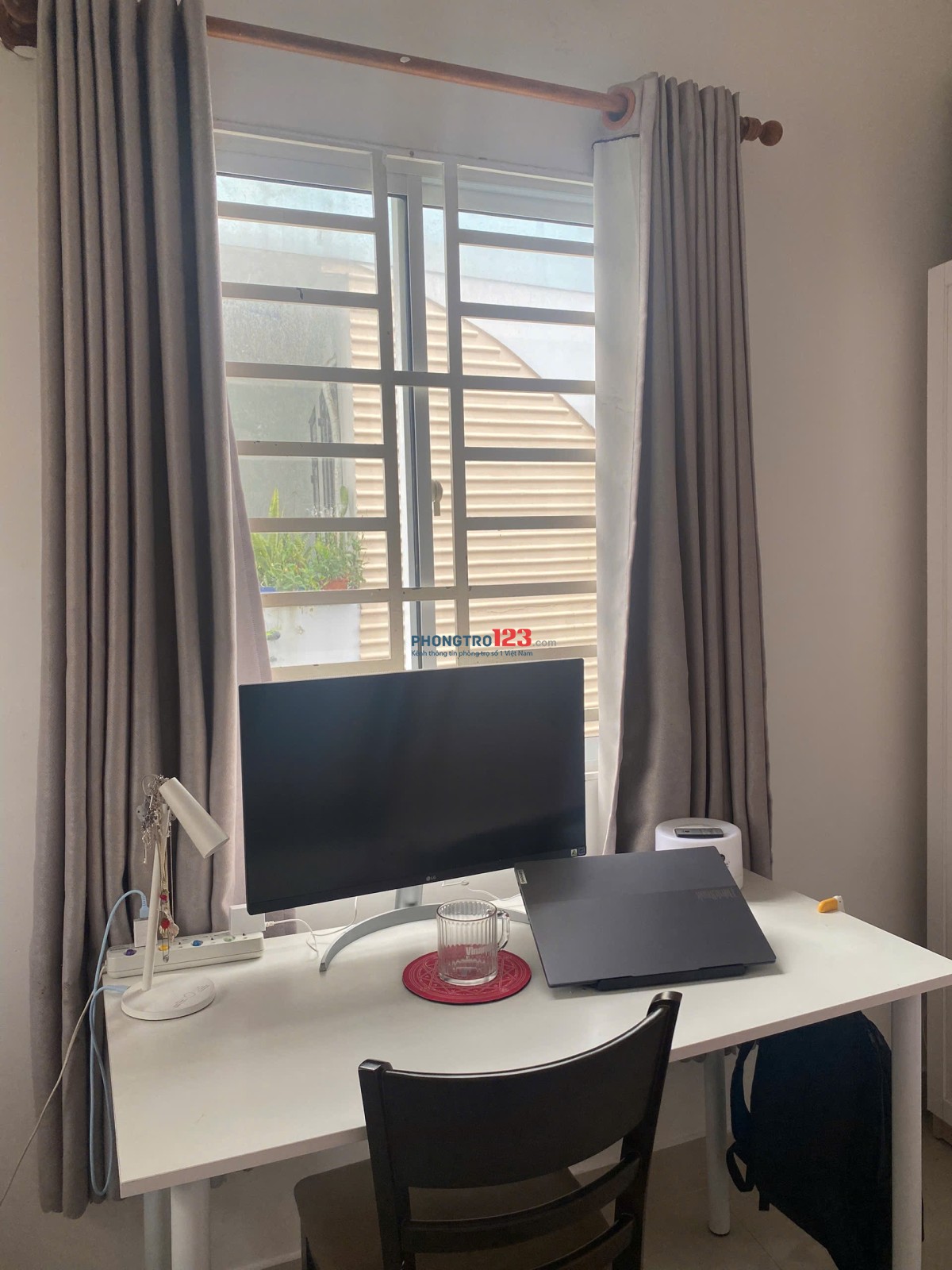 Cho thuê studio 25m2 có cửa sổ lớn - Thích Quảng Đức, Phú Nhuận gần Quận 3, Sân Bay, UFM