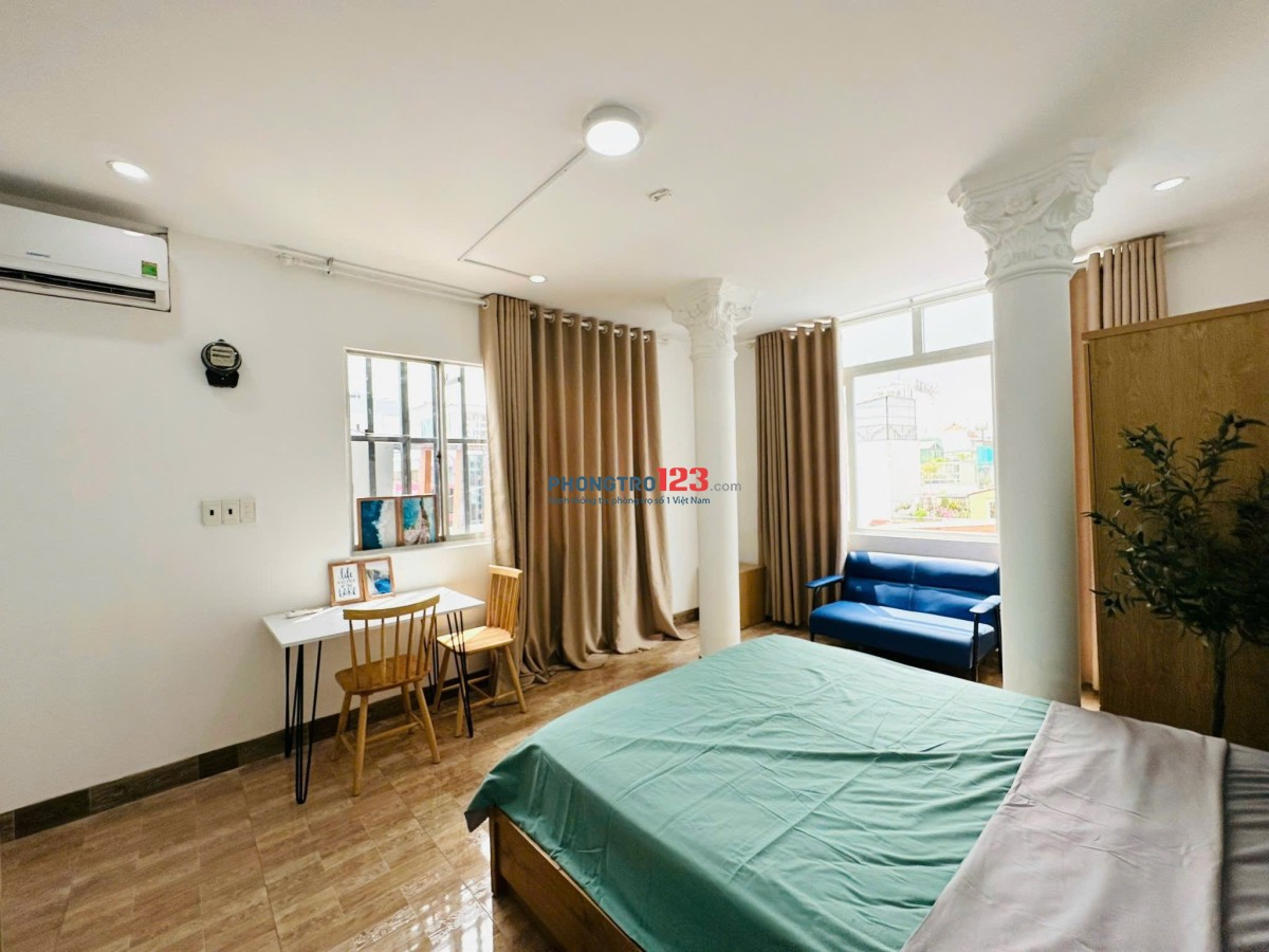 Căn hộ dịch vụ tràn ngập nắng Full Nội thất xinh xỉu tại Quận 1