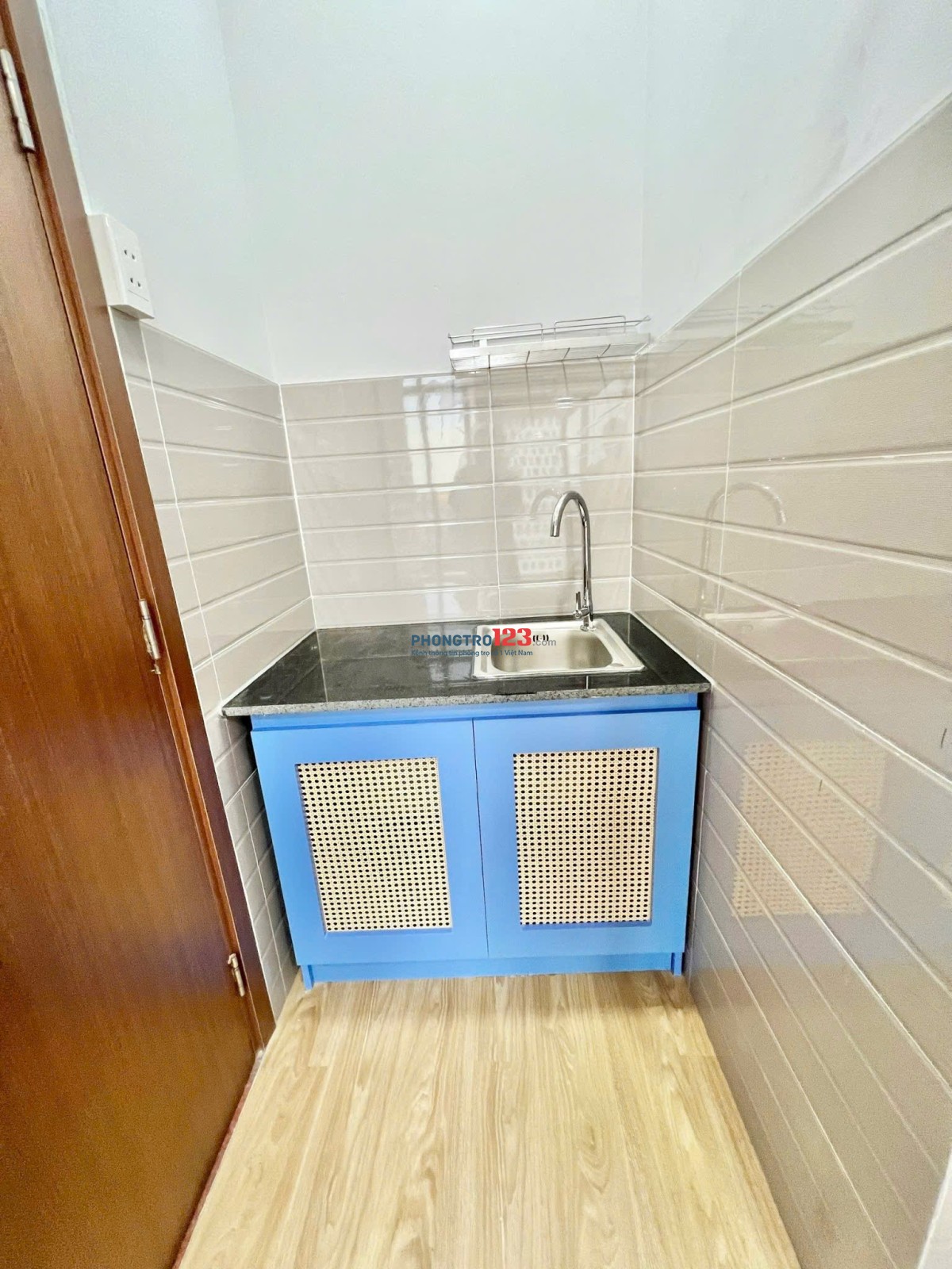 CHO THUÊ PHÒNG DUPLEX BAN CÔNG Ở NGÃ TƯ BẢY HIỀN TRÊN ĐƯỜNG LẠC LONG QUÂN