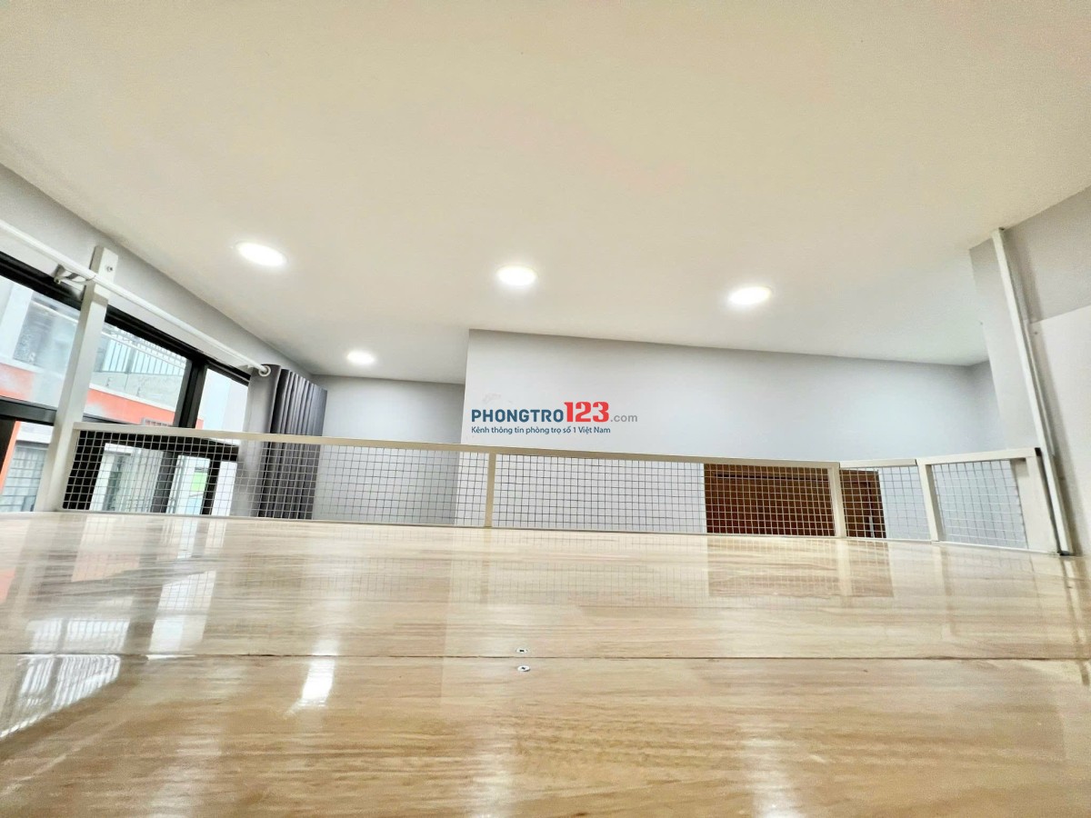 CHO THUÊ PHÒNG DUPLEX BAN CÔNG Ở NGÃ TƯ BẢY HIỀN TRÊN ĐƯỜNG LẠC LONG QUÂN