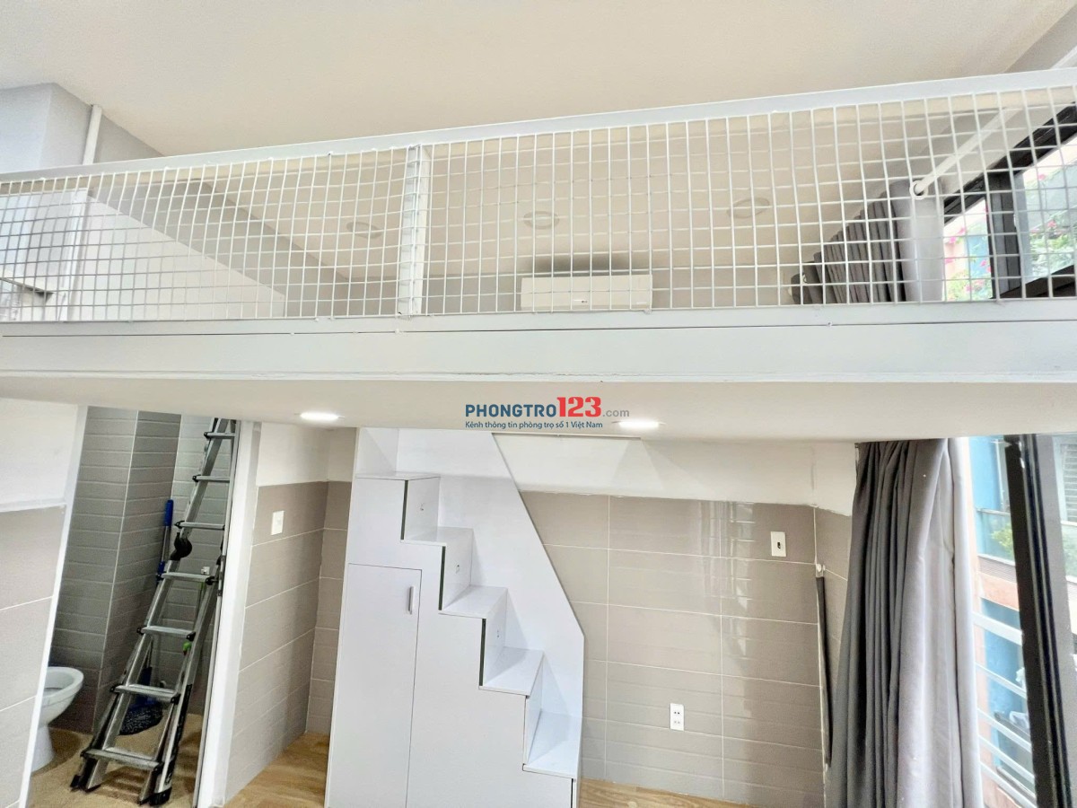 CHO THUÊ PHÒNG DUPLEX BAN CÔNG Ở NGÃ TƯ BẢY HIỀN TRÊN ĐƯỜNG LẠC LONG QUÂN