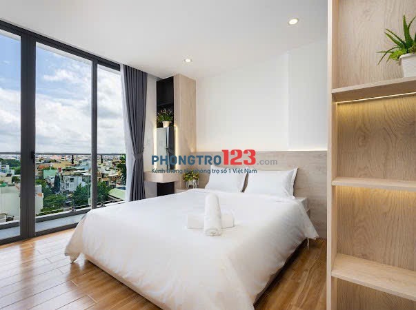 Căn hộ mới 100% full nội thất và bancol quận 10