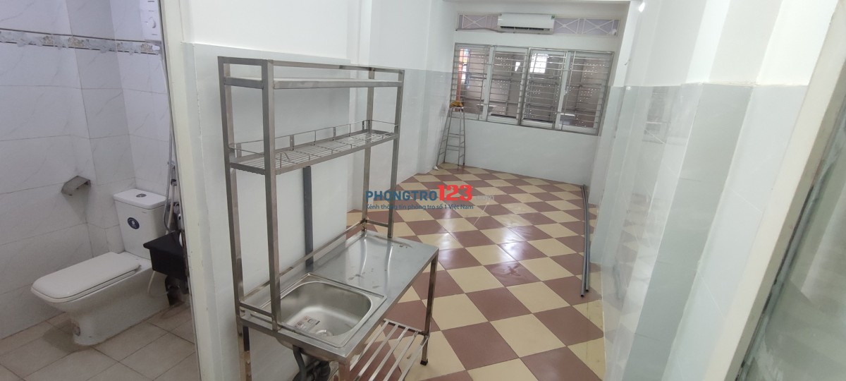 Phòng trọ mặt tiền Bình Giã, Tân Bình – 22m²~3tr8/tháng – Máy lạnh, toilet riêng – Giờ tự do