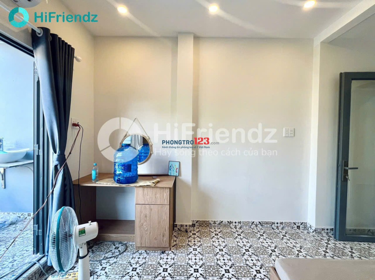 CĂN HỘ STUDIO BAN CÔNG TÁCH BẾP