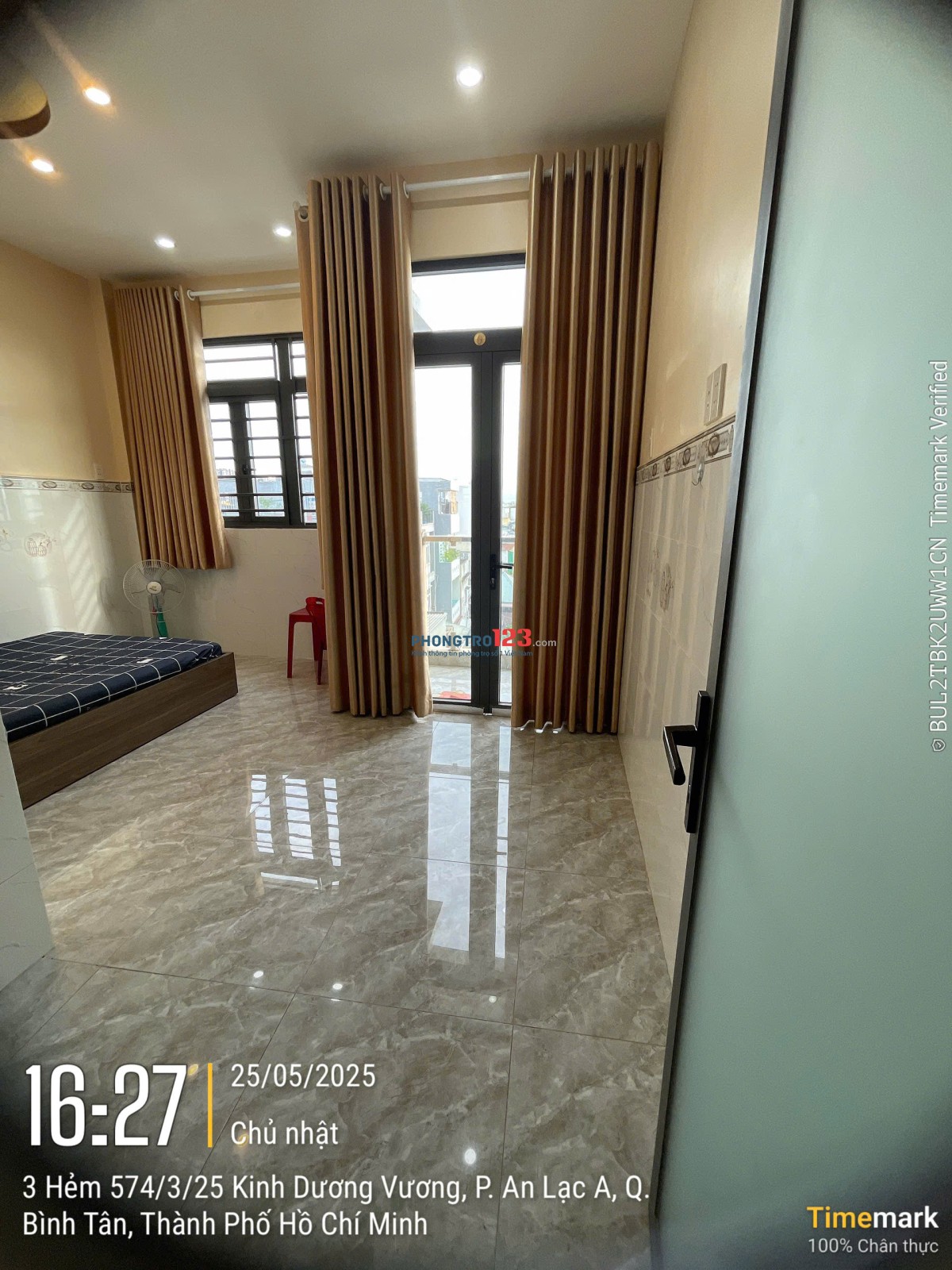PHÒNG BAN CÔNG CÓ GIƯỜNG NỆM_THANG MÁY, MÁY LẠNH, NƯỚC NÓNG_NGAY AEON BÌNH TÂN, GIỜ GIẤC TỰ DO