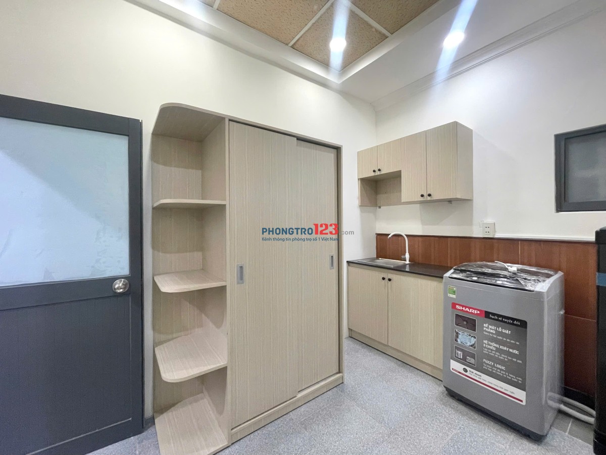 Cho thuê phòng có cửa sổ, full nội thất, máy giặt riêng tại Phú Nhuận, gần sân bay, cv Gia Định, Q1