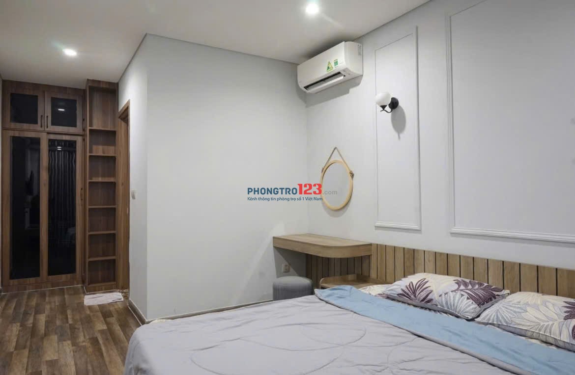 Sky Center, Phổ Quang, TB, 2PN rộng, 97m2, Căn góc, 19tr/tháng.