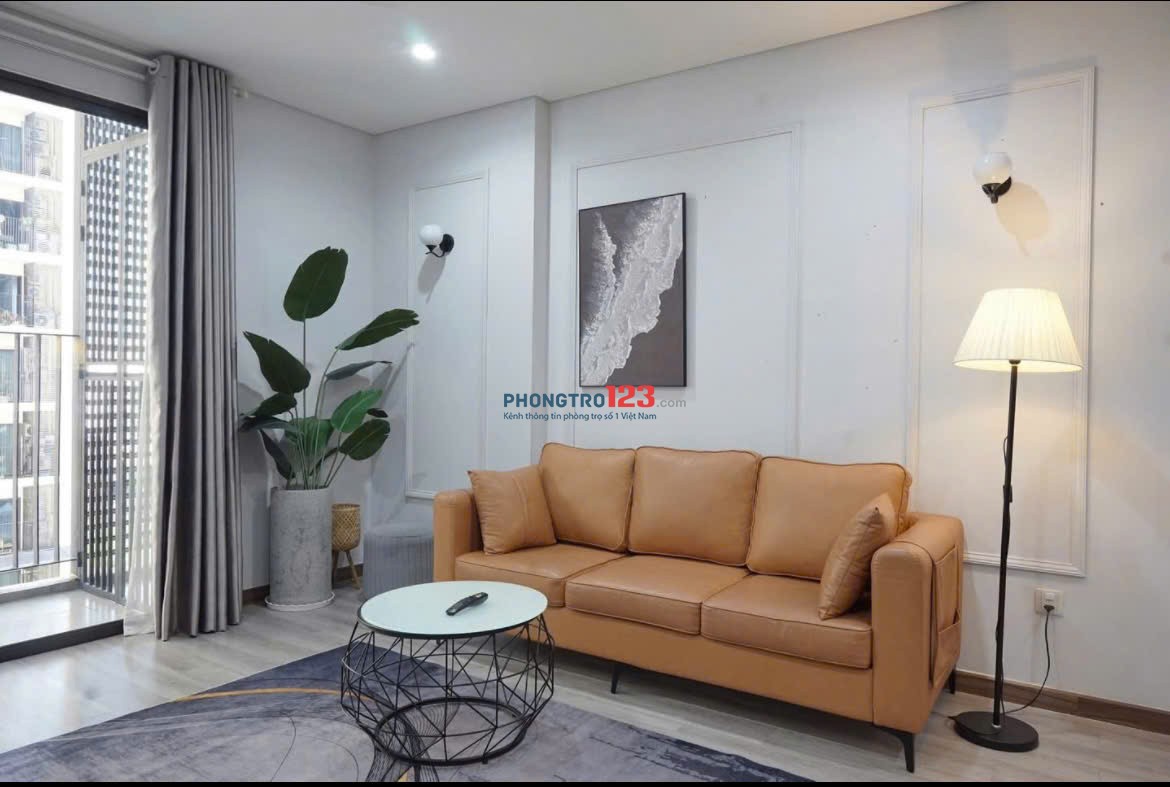 Sky Center, Phổ Quang, TB, 2PN rộng, 97m2, Căn góc, 19tr/tháng.