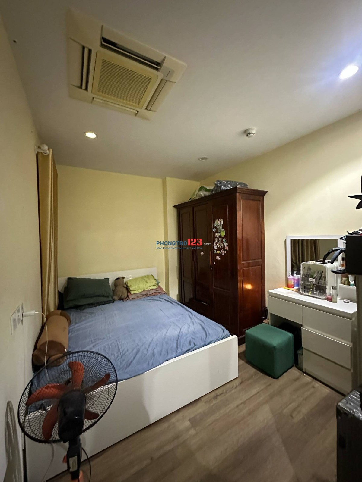 Tìm Nữ ở ghép chung cư cao cấp