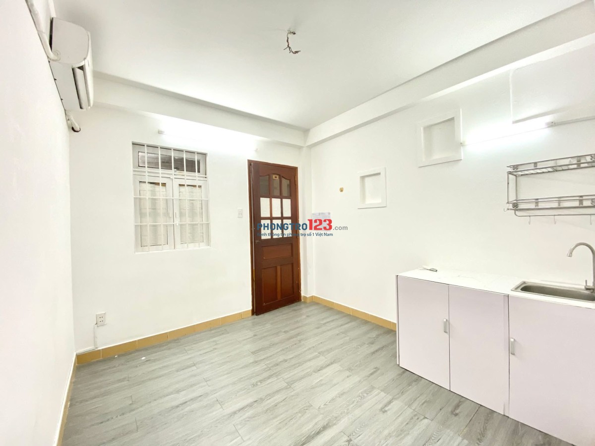 Phòng Không Gác 3tr3 Máy Lạnh + NT ngay Tân Bình Sân Bay