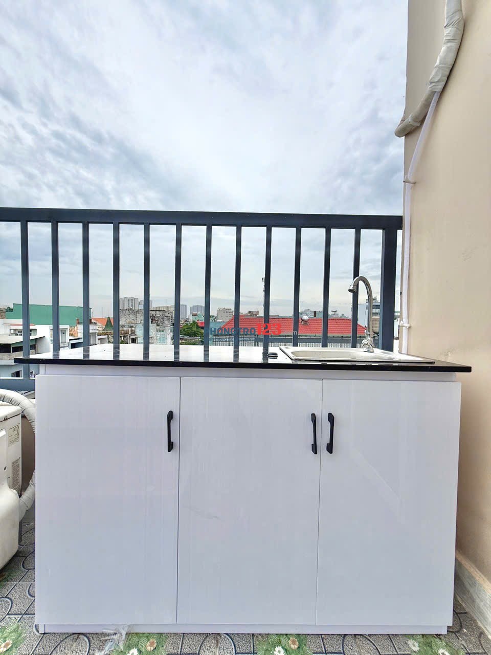 Cho Thuê Phòng Bình Thạnh Ban Công Rộng 60m2 giáp Q1, Q3