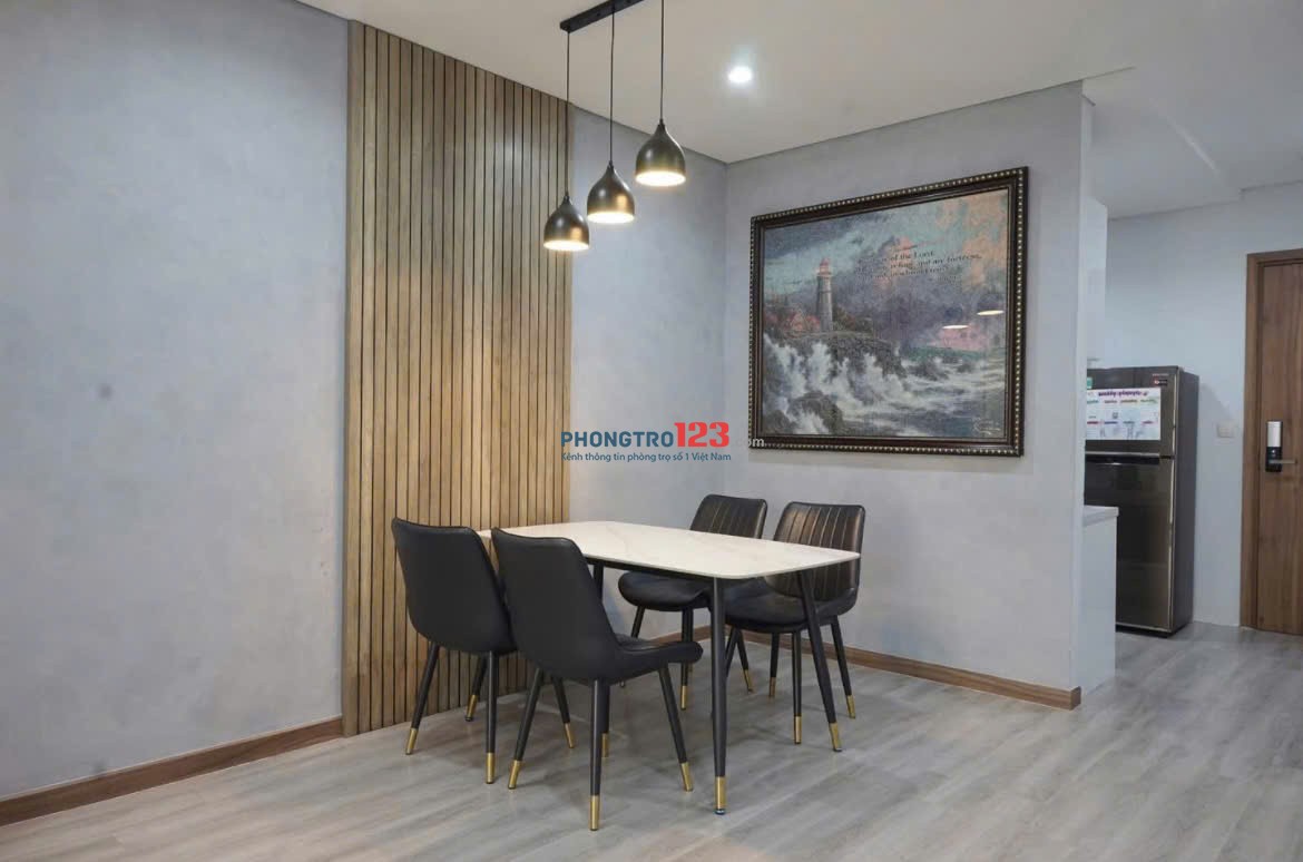 Sky Center, Phổ Quang, TB, 2PN rộng, 97m2, Căn góc, 19tr/tháng.
