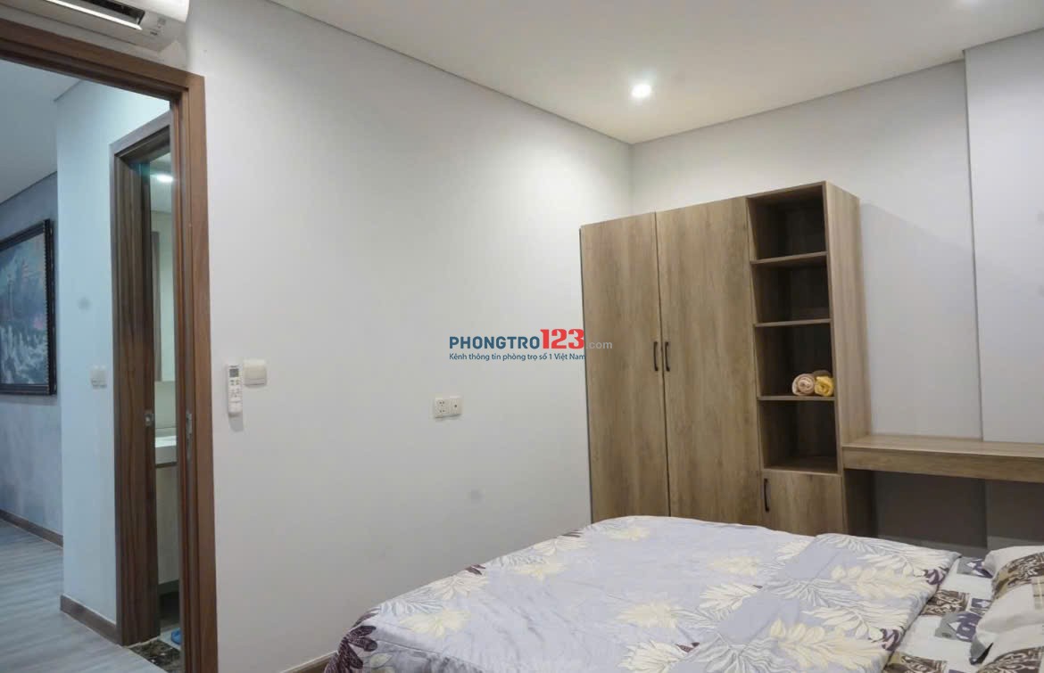 Sky Center, Phổ Quang, TB, 2PN rộng, 97m2, Căn góc, 19tr/tháng.