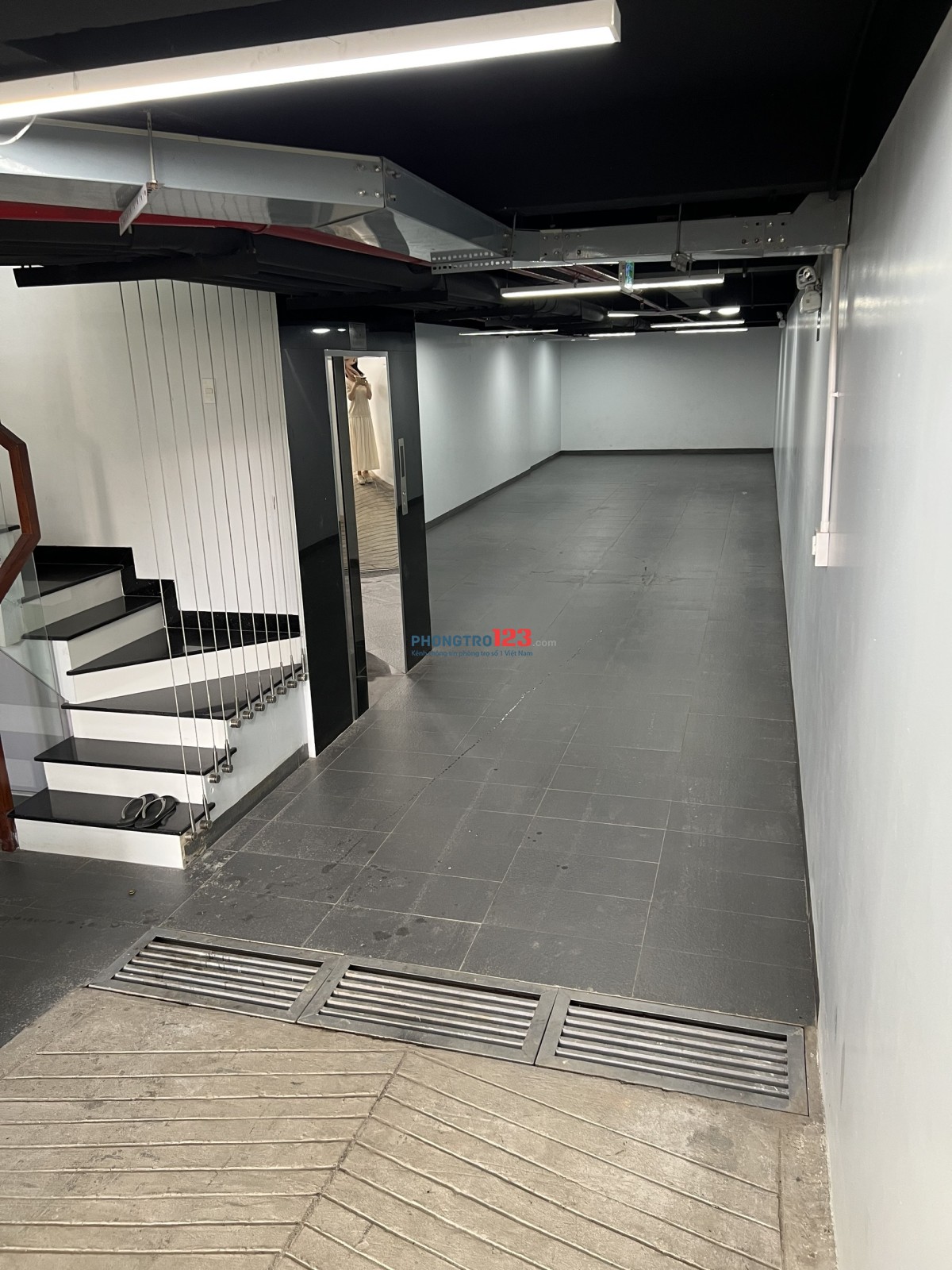 VĂN PHÒNG cho THUÊ, Tòa nhà mới xây, nhiều diện tích từ 10-50m2 giá từ 3tr