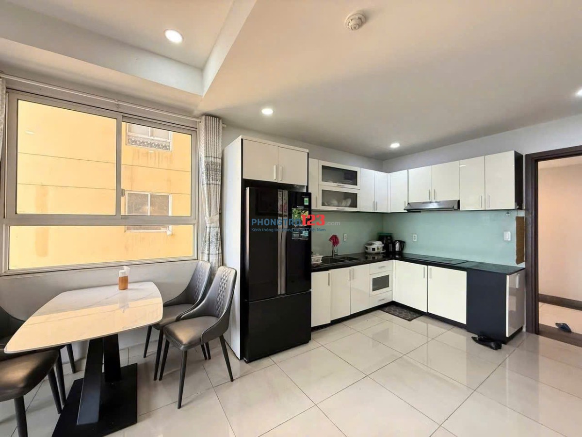 Căn hộ Sky center nằm ngay Phổ Quang, Tân Bình: 87m2, 2p ngủ, NTCC, 19tr