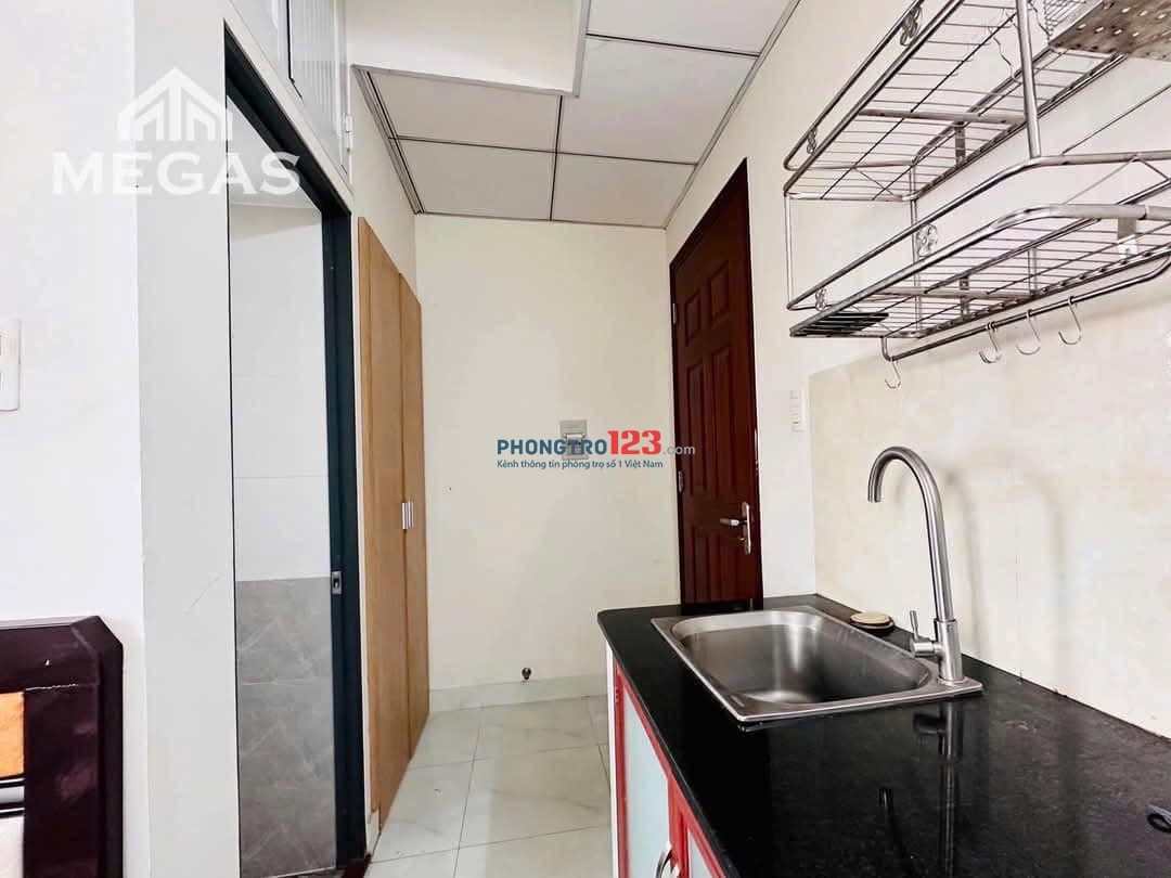 Phòng Căn hộ dịch vụ siêu đẹp - Kế bên Đại Học Công Thương Quận Tân Phú