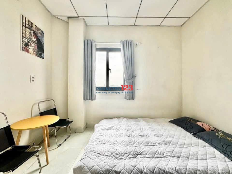 Phòng Căn hộ dịch vụ siêu đẹp - Kế bên Đại Học Công Thương Quận Tân Phú