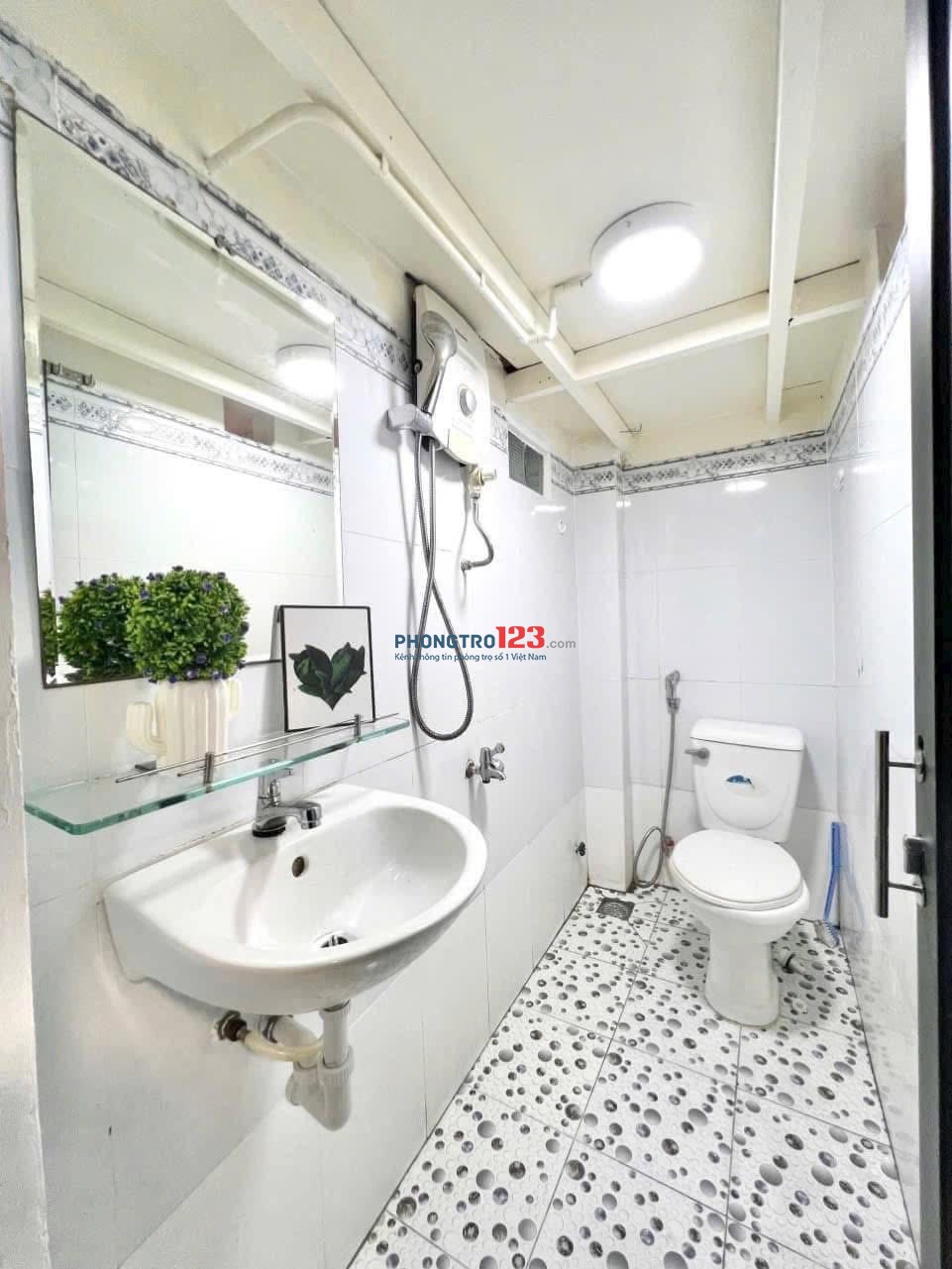 GÁC LỬNG CỬA SỔ THOÁNG, FULL NỘI THẤT NGAY CHỢ THẠCH ĐÀ
