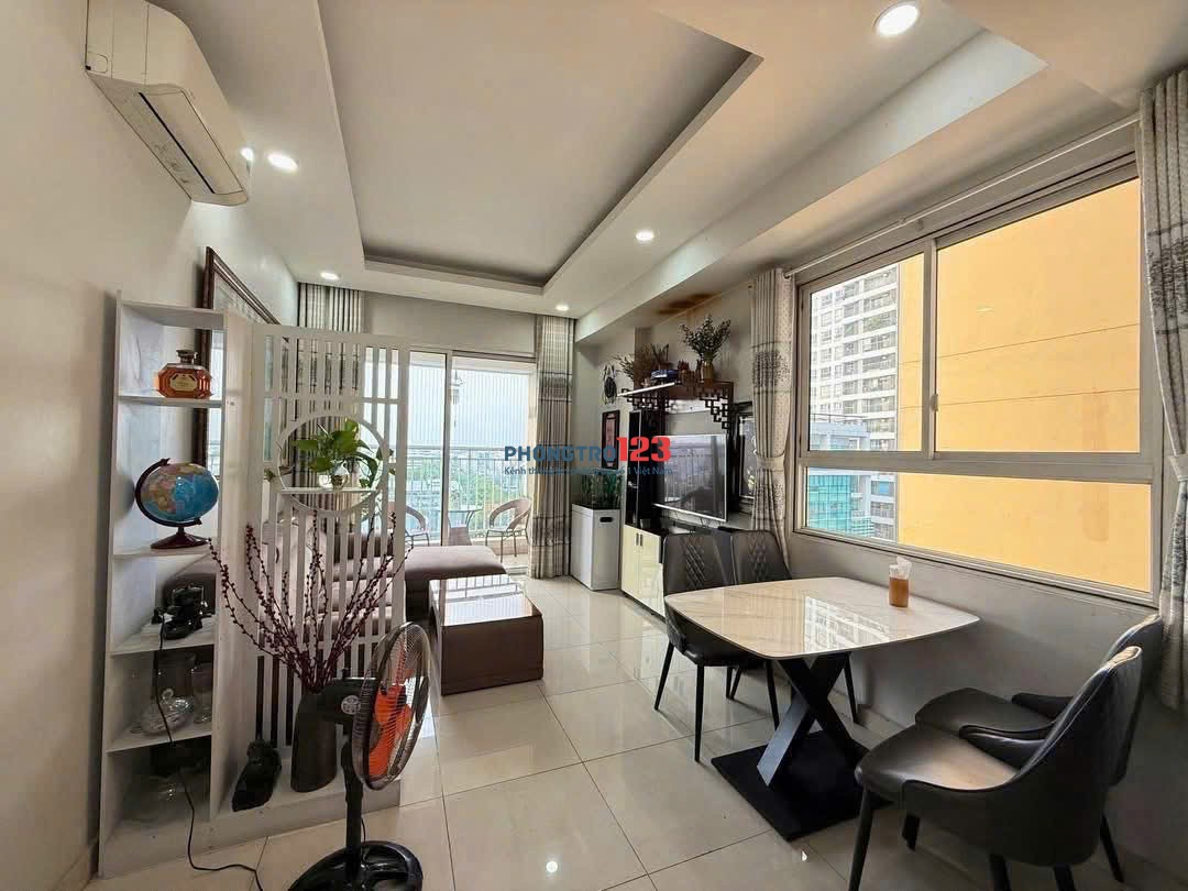 Căn hộ Sky center nằm ngay Phổ Quang, Tân Bình: 87m2, 2p ngủ, NTCC, 19tr