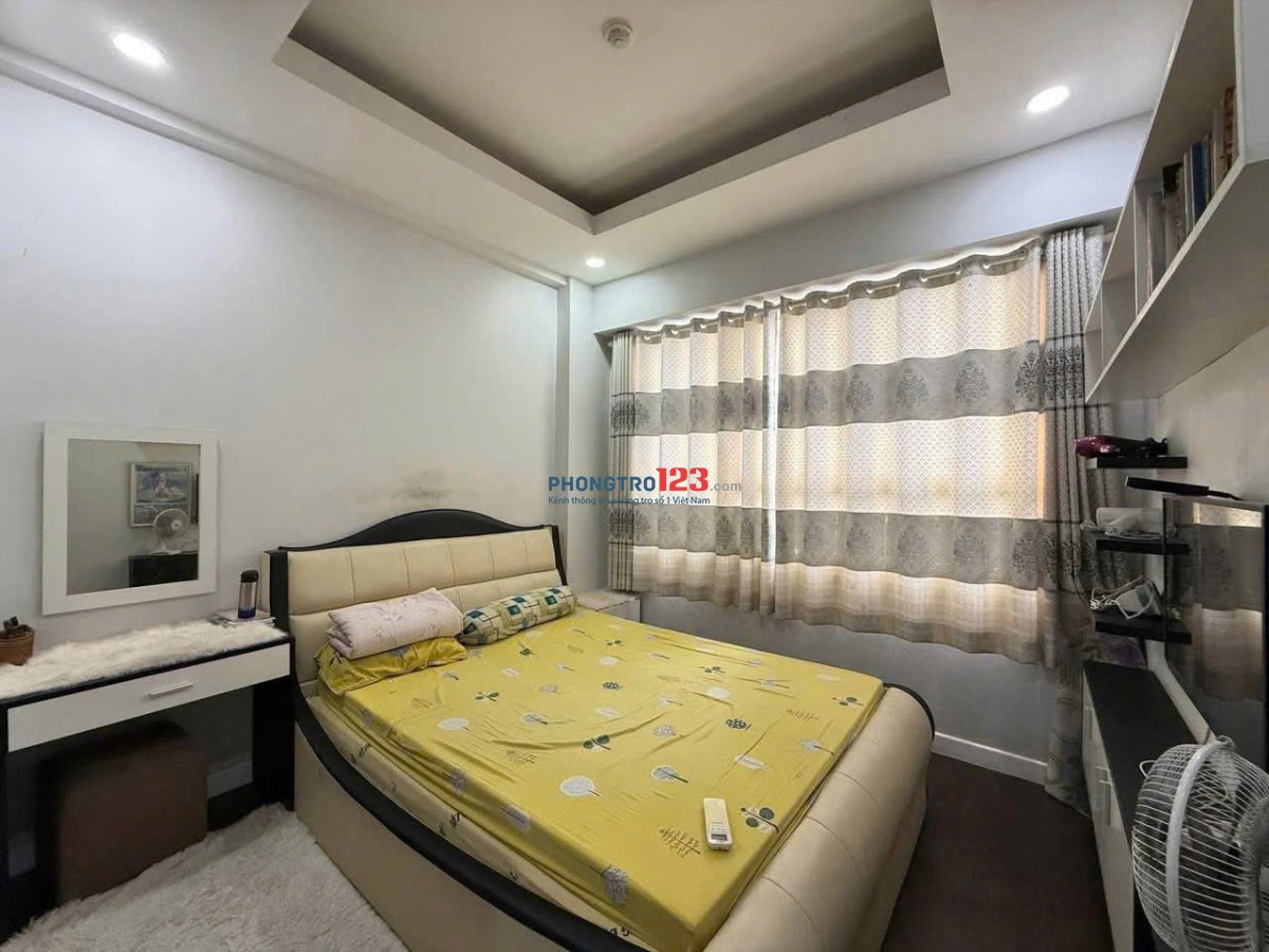 Căn hộ Sky center nằm ngay Phổ Quang, Tân Bình: 87m2, 2p ngủ, NTCC, 19tr