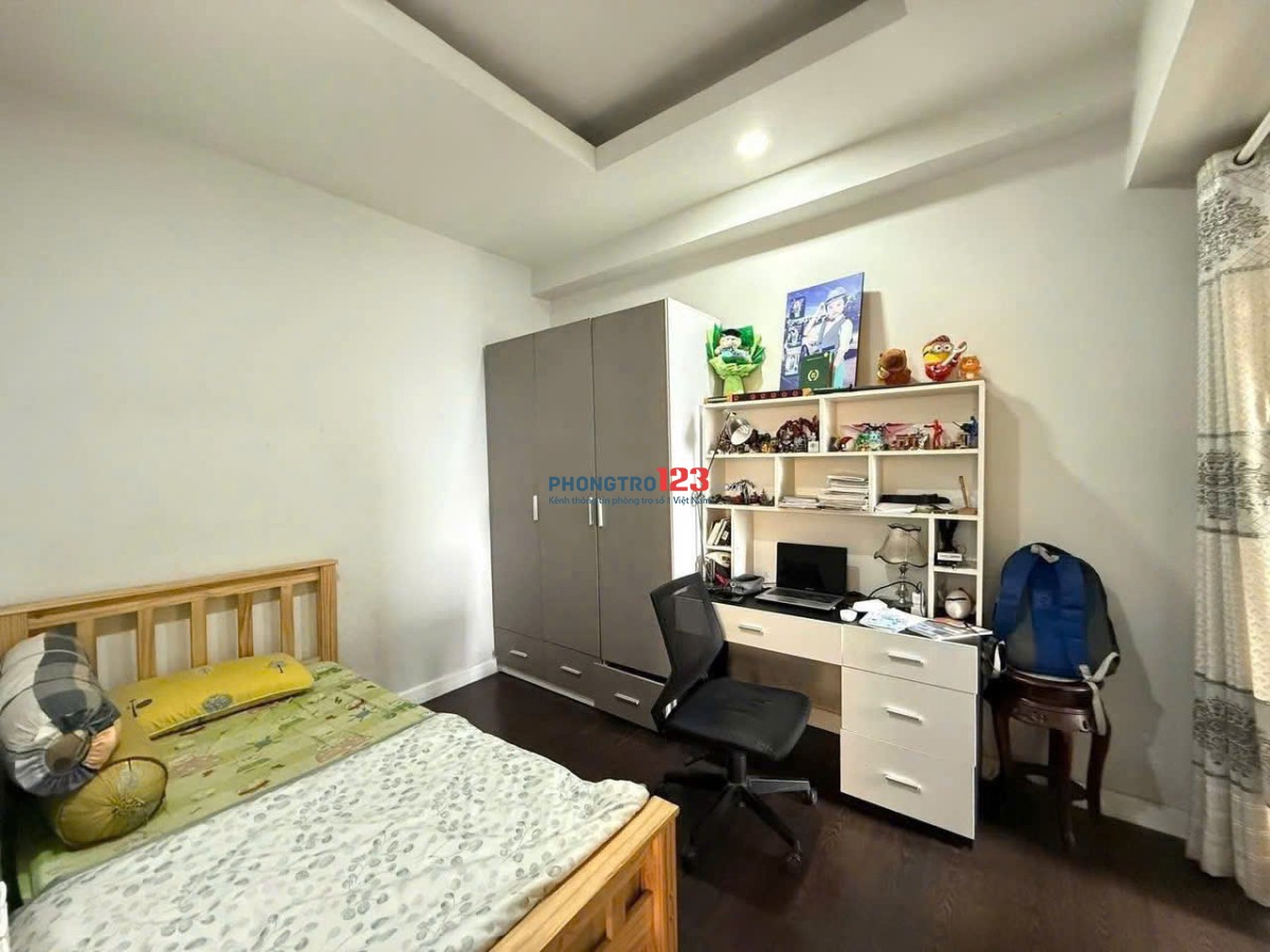 Căn hộ Sky center nằm ngay Phổ Quang, Tân Bình: 87m2, 2p ngủ, NTCC, 19tr