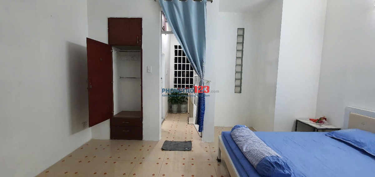 Cho thuê phòng nhà lầu đúc đường Trương Quốc Dung P8 Phú Nhuận