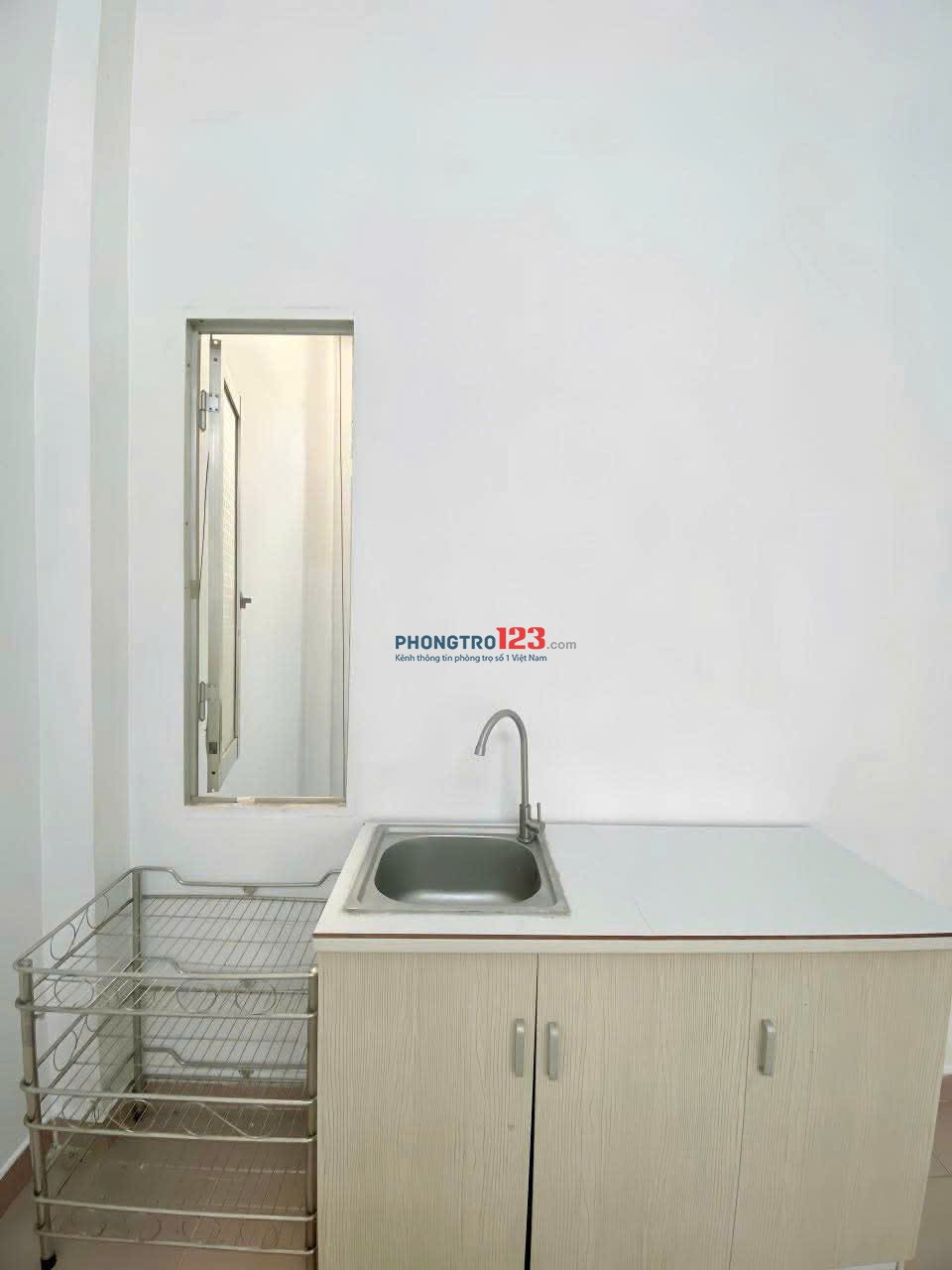 Phòng đẹp 20m2 - 196 Cộng Hòa Tân Bình (Gần CV Hoàng Văn Thụ)