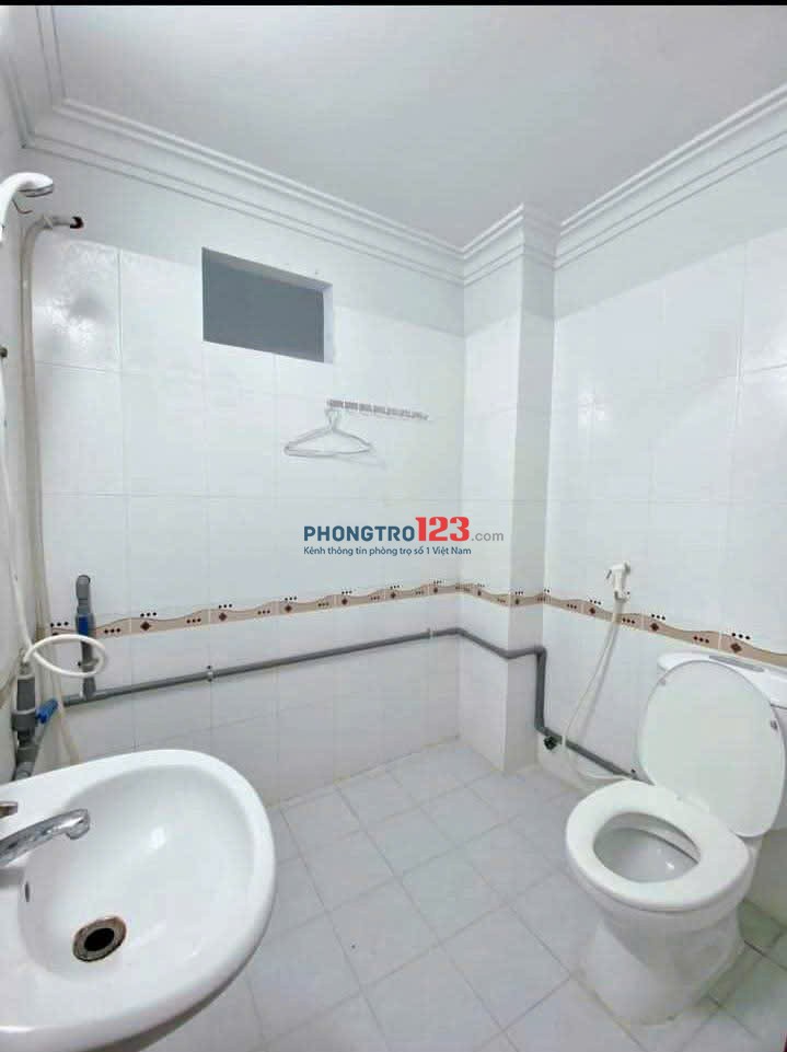 Phòng đẹp 20m2 - 196 Cộng Hòa Tân Bình (Gần CV Hoàng Văn Thụ)