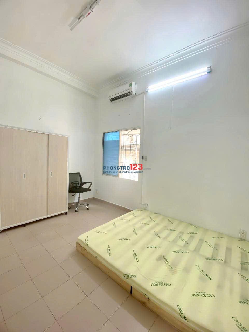 Phòng đẹp 20m2 - 196 Cộng Hòa Tân Bình (Gần CV Hoàng Văn Thụ)