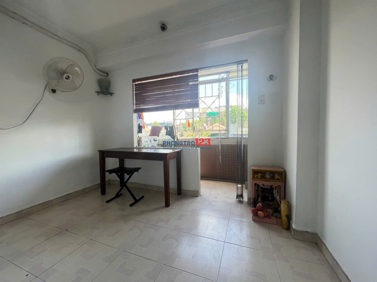 Chung cư Lê Văn Sỹ, P1, Tân Bình: 89m2, 2p ngủ,11tr/th