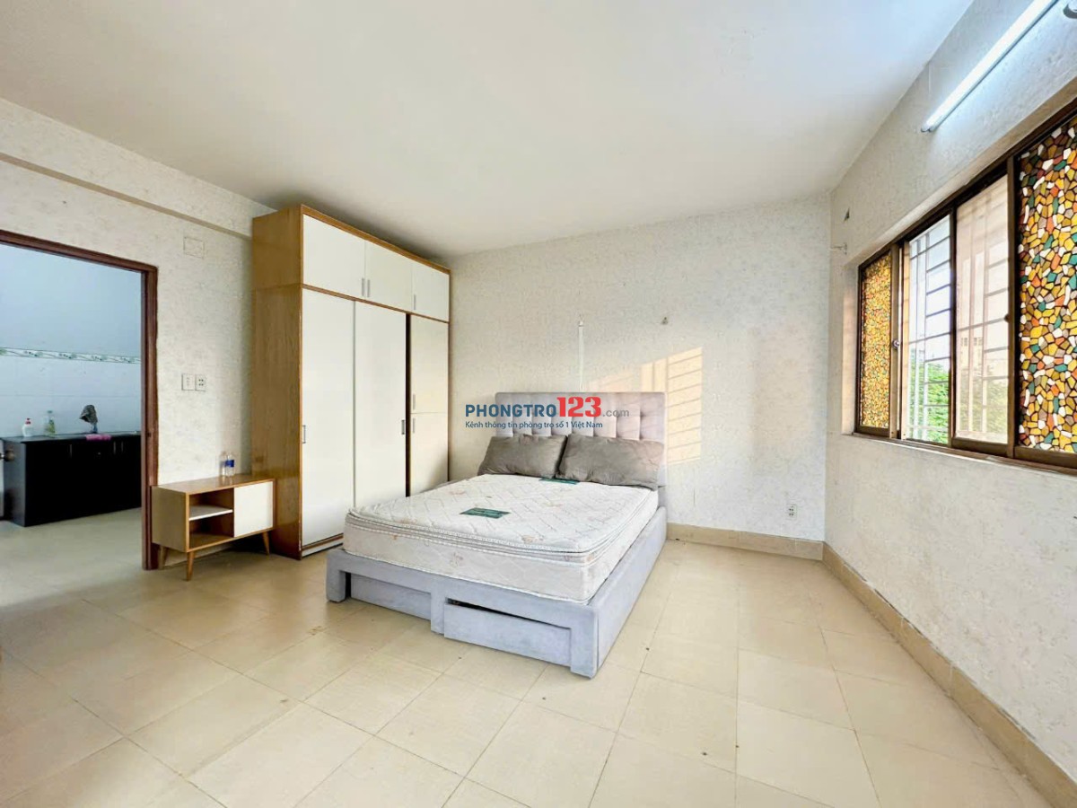Căn hộ Bờ Kè Hoàng Sa, 1PN 55m2, Máy Giặt Riêng. Gần Chợ Tân Định, Cầu Kiệu, Thuận tiện di chuyển