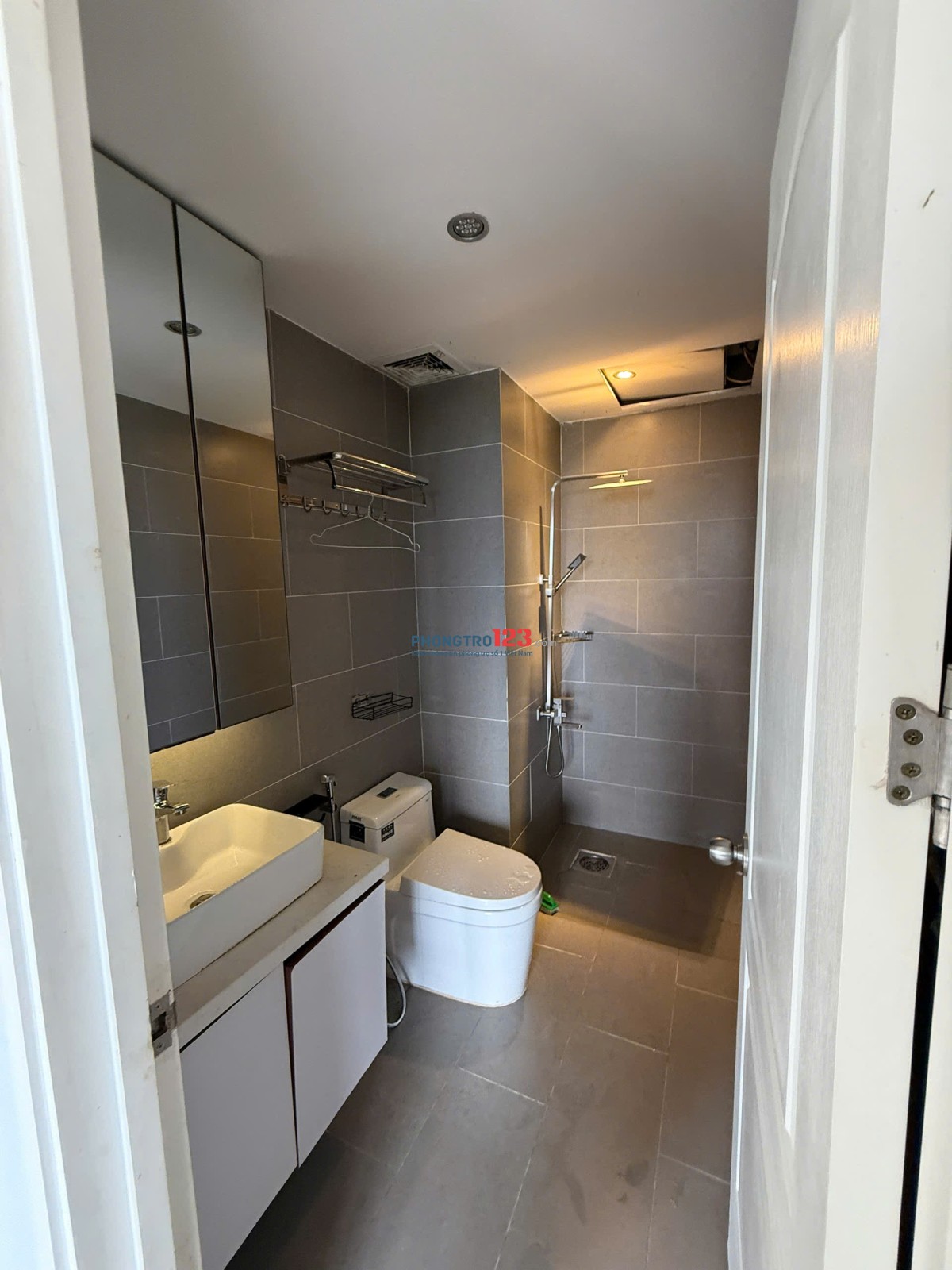  Cho thuê căn hộ Palm Heights 80m2 / Đường Song Hành Q2 / 2PN / 2WC