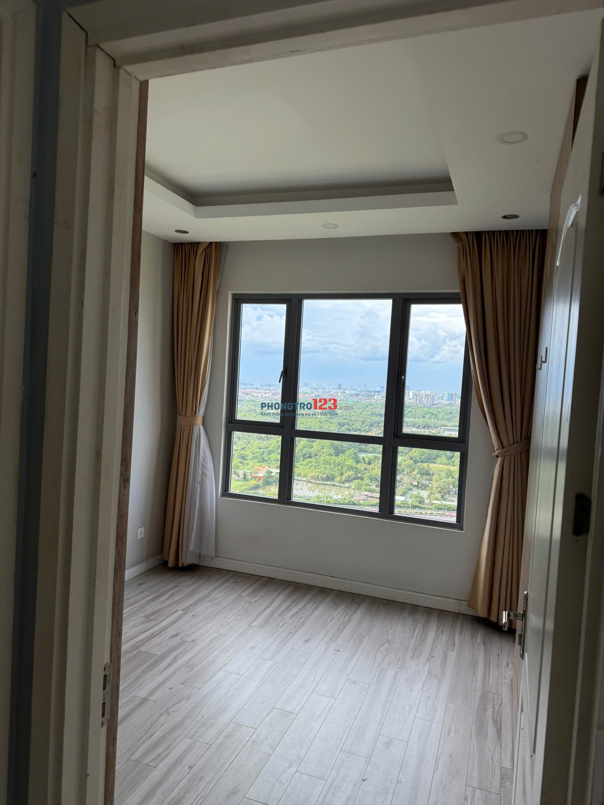  Cho thuê căn hộ Palm Heights 80m2 / Đường Song Hành Q2 / 2PN / 2WC